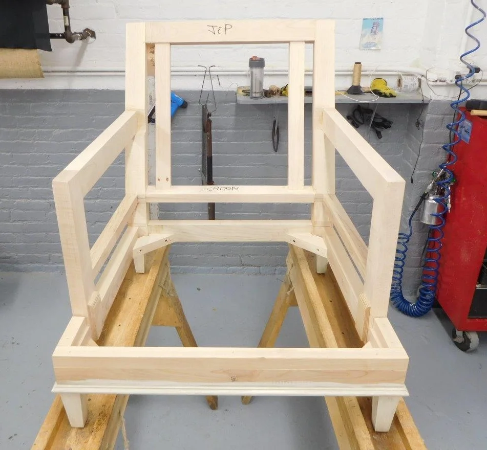 Website Chair 003.jpg