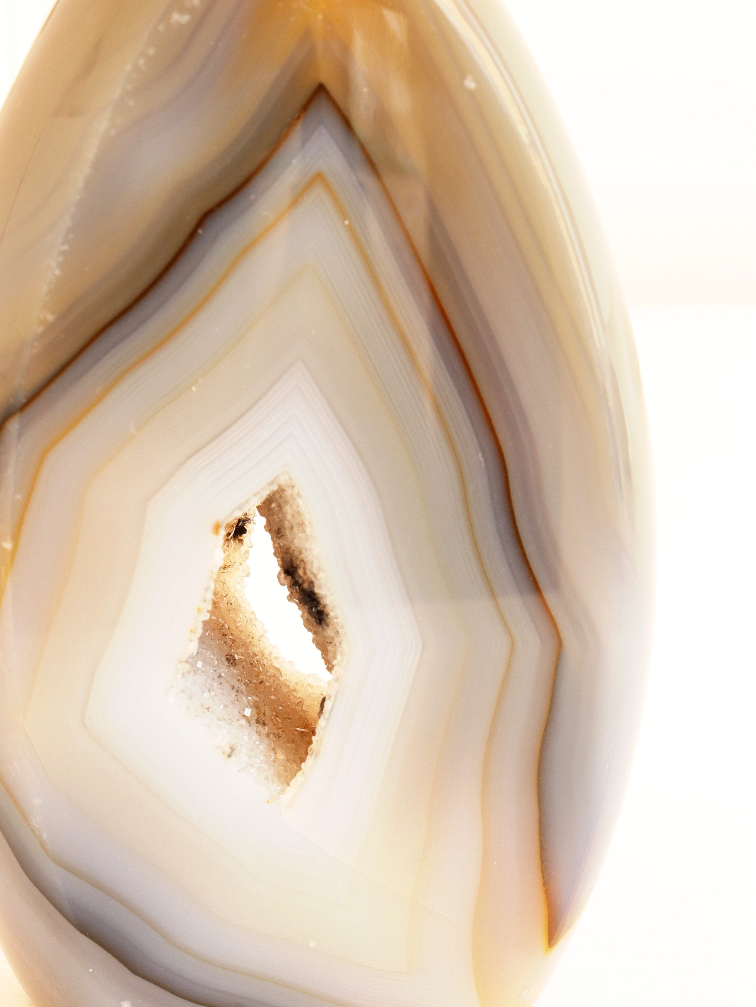 Flamme en Agate - Courage & Chance - SOLYA - Cristaux, Minéraux & Bonnes énergies - Bruxelles - Uccle - Magasin de lithothérapie en Belgique - Pierre éthique et naturelle - Eshop de lithothérapie