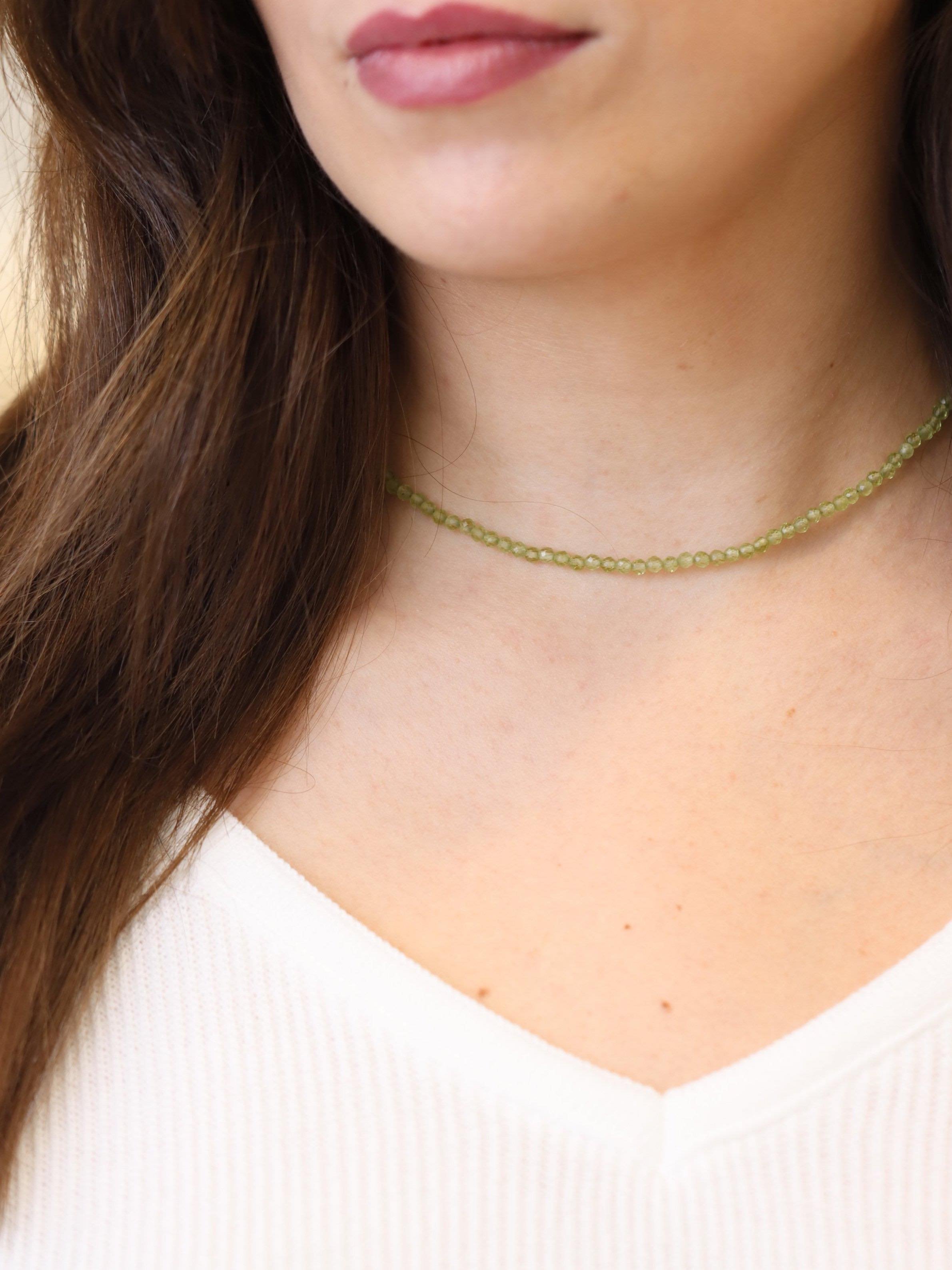 Collier ras-de-cou Péridot - Réduction du stress