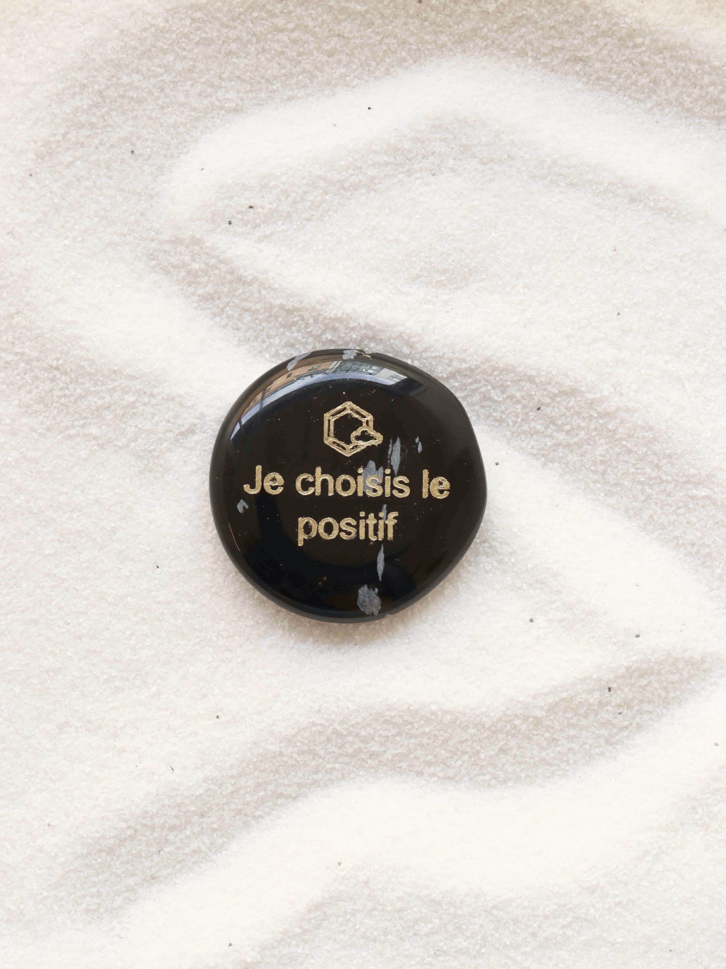 Obsidienne flocon de neige gravée - Voir le positif