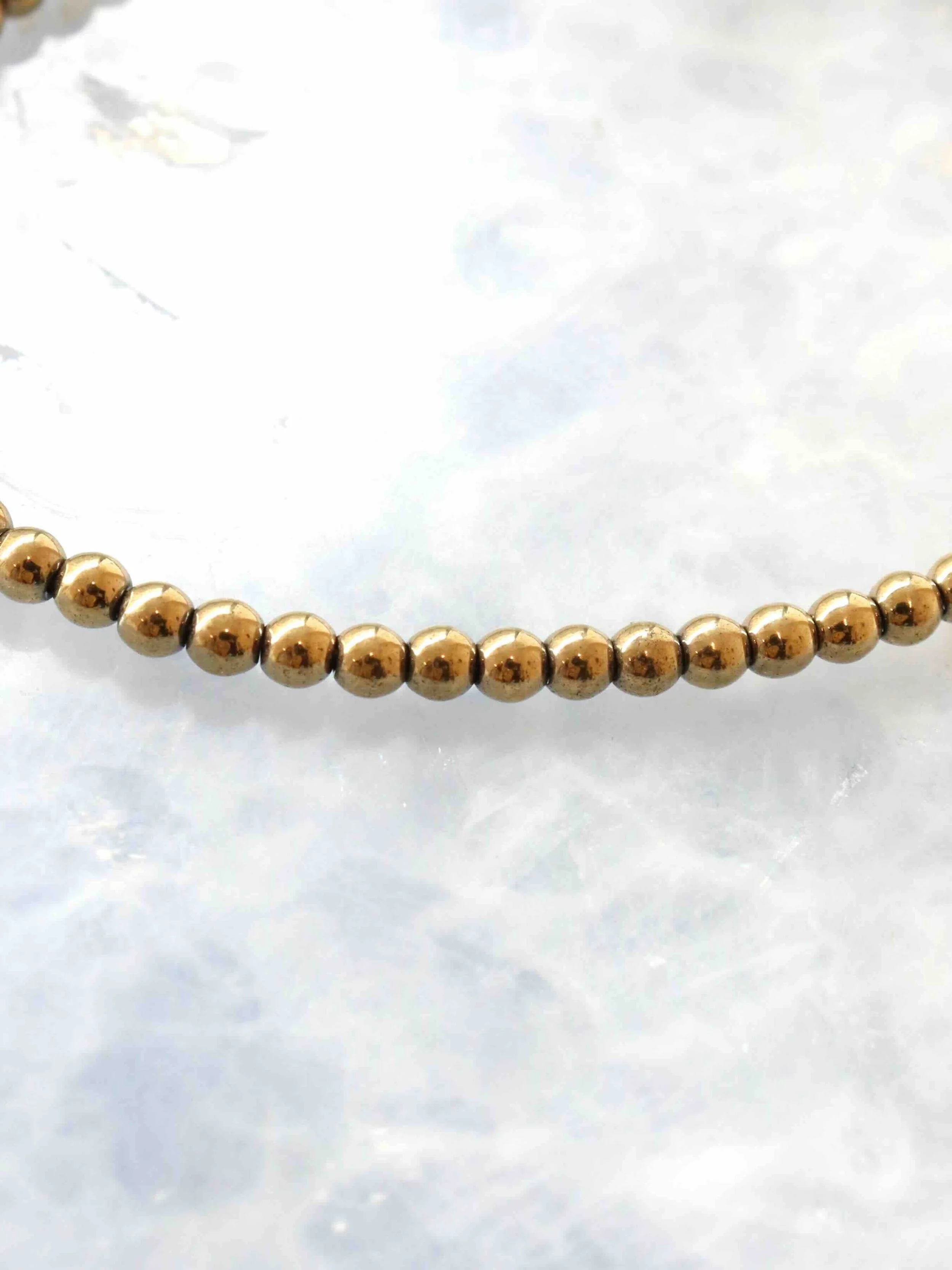 Bracelet Pyrite - Pierre pour l'Organisation - SOLYA - Bracelet de Lithothérapie en pierres naturelles & éthiques - Boutique de Cristaux & Minéraux à Bruxelles en Belgique
