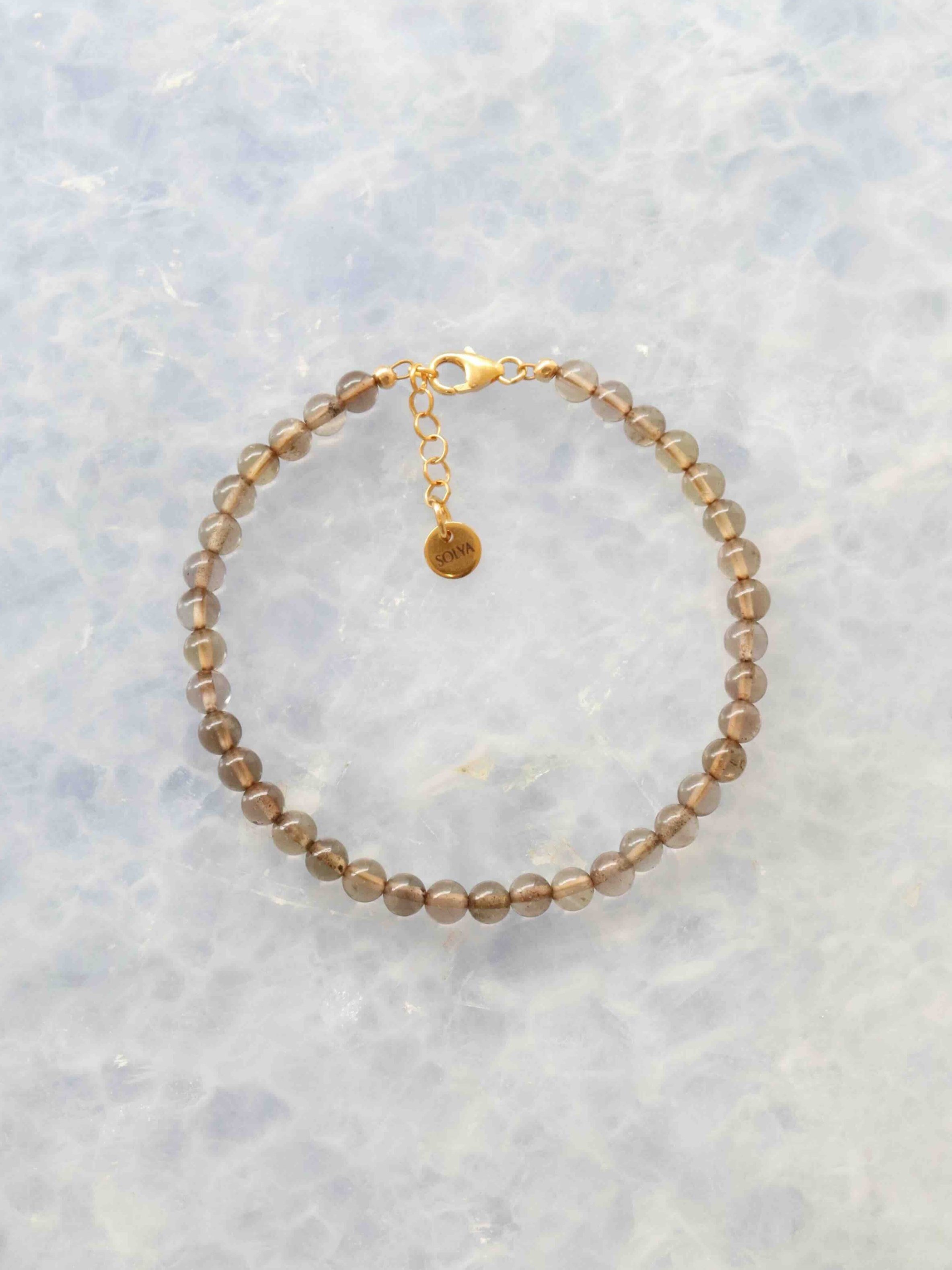 Bracelet Quartz fumé - Pierre pour se recentrer & atténuer les émotions fortes - SOLYA - Cristaux, Minéraux -Lithothérapie - Bracelet en pierre naturelle & éthique - Magasin de pierre en ligne