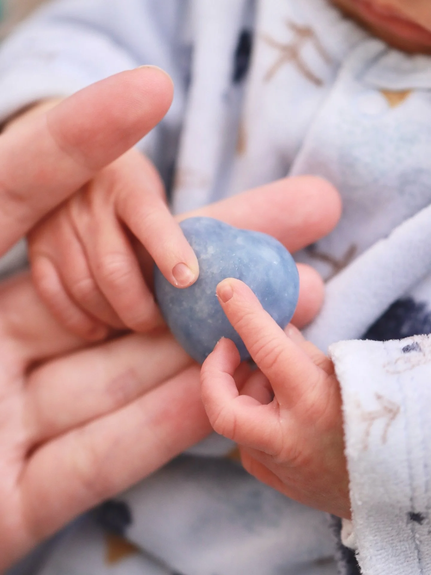 Le 30 septembre 2025, notre petit Stanislas est venu illuminer nos vies ♡ 
Je prends le temps de savourer cette bulle d&rsquo;amour, berc&eacute;e entre douceur, &eacute;motions et d&eacute;couvertes.
Merci pour votre bienveillance. Je r&eacute;pondr