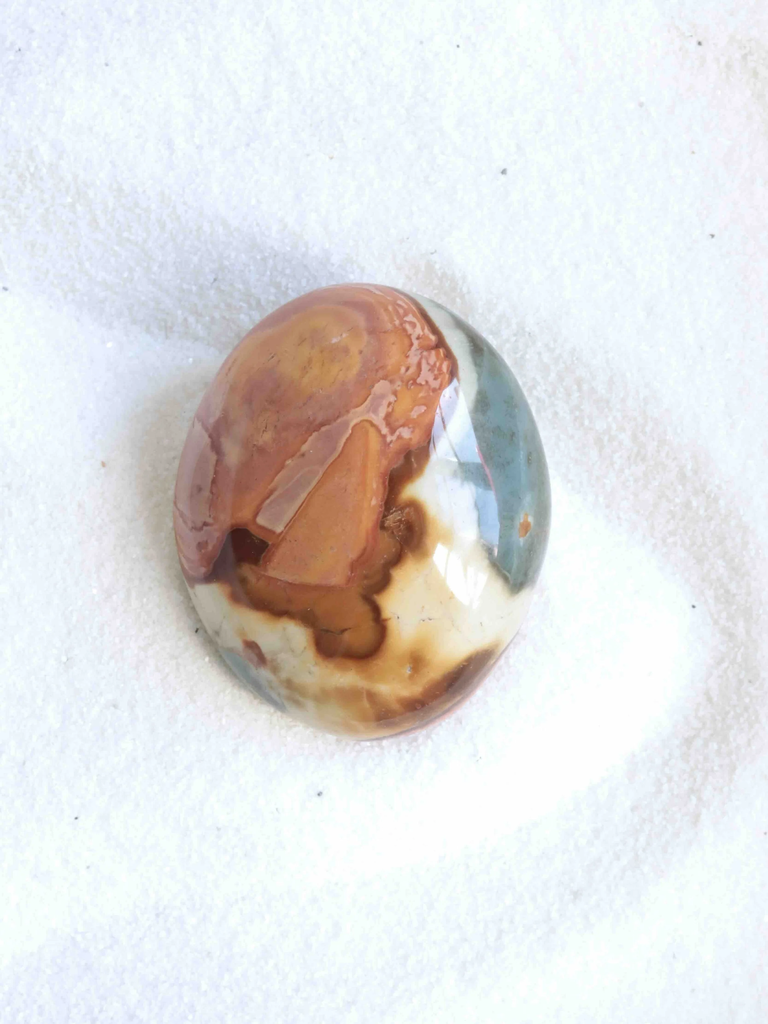 Galet de Jaspe Polychrome - Pierre pour la confiance & la sécurité - SOLYA - Eshop de lithothérapie - Magasin de pierres éthiques & naturelles en Belgique - Bijoux, cristaux & minéraux.jpeg