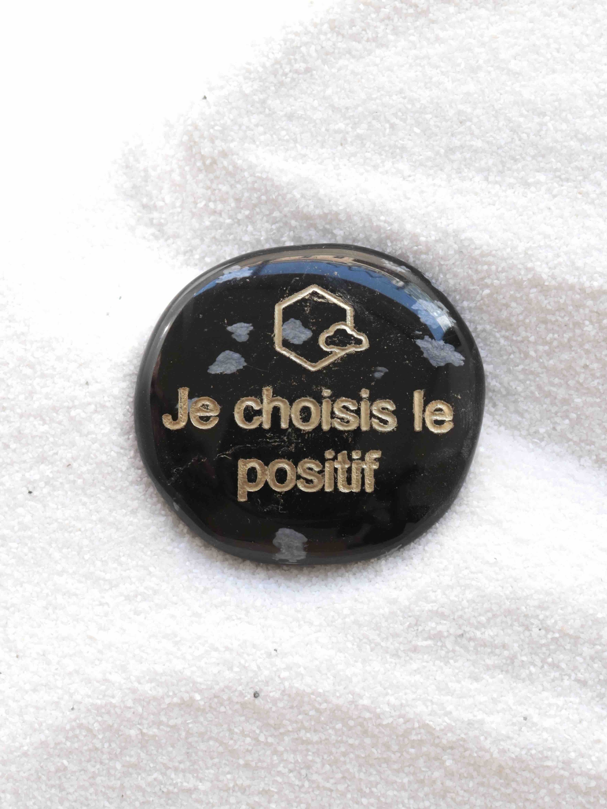 Obsidienne flocon de neige gravée - Voir le positif
