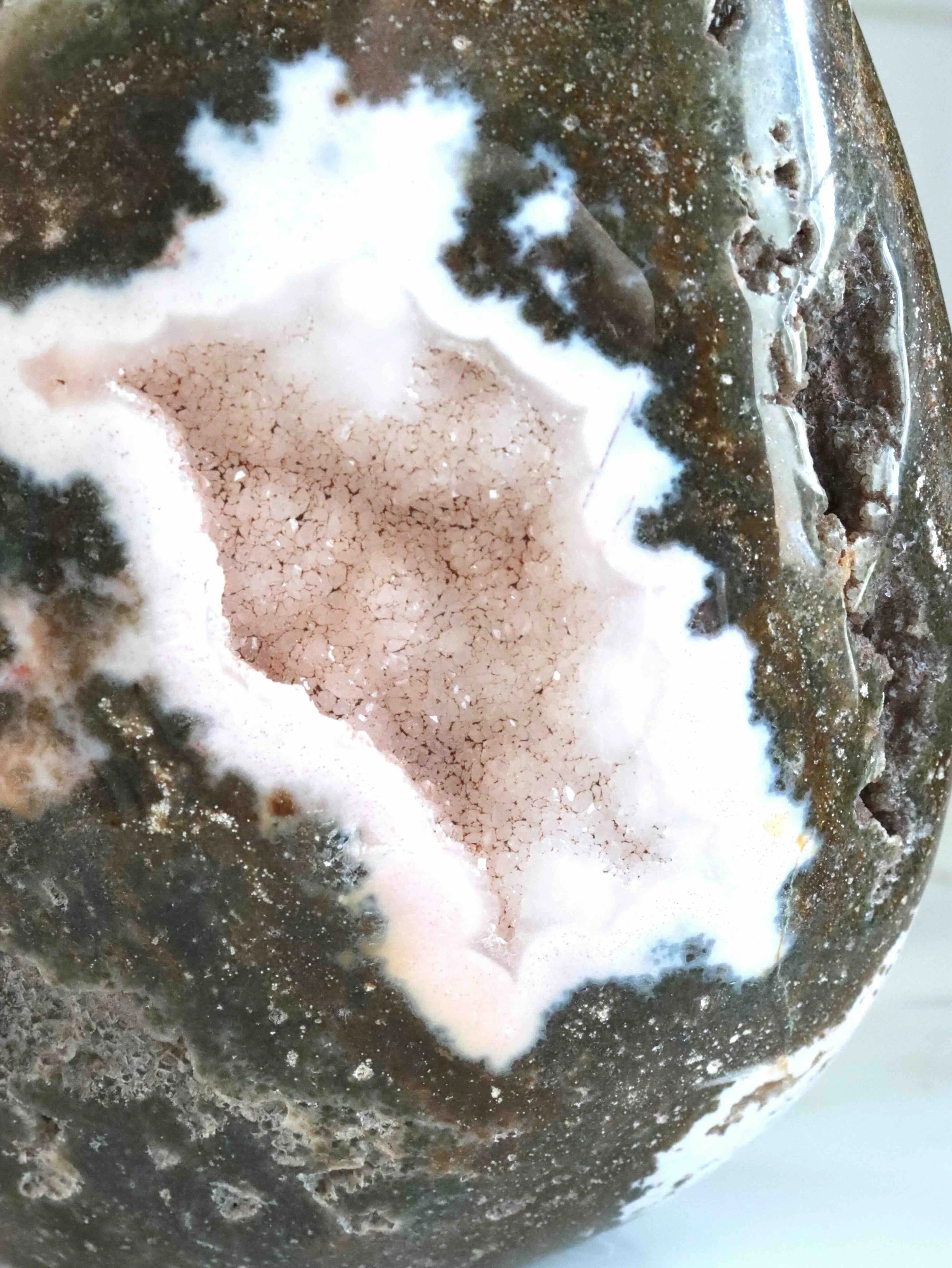 Grand dôme en Jaspe océan - Pierre pour la douceur & le lâcher prise - SOLYA - Eshop de lithothérapie - Magasin de pierres éthiques & naturelles en Belgique - Bijoux, cristaux & minéraux
