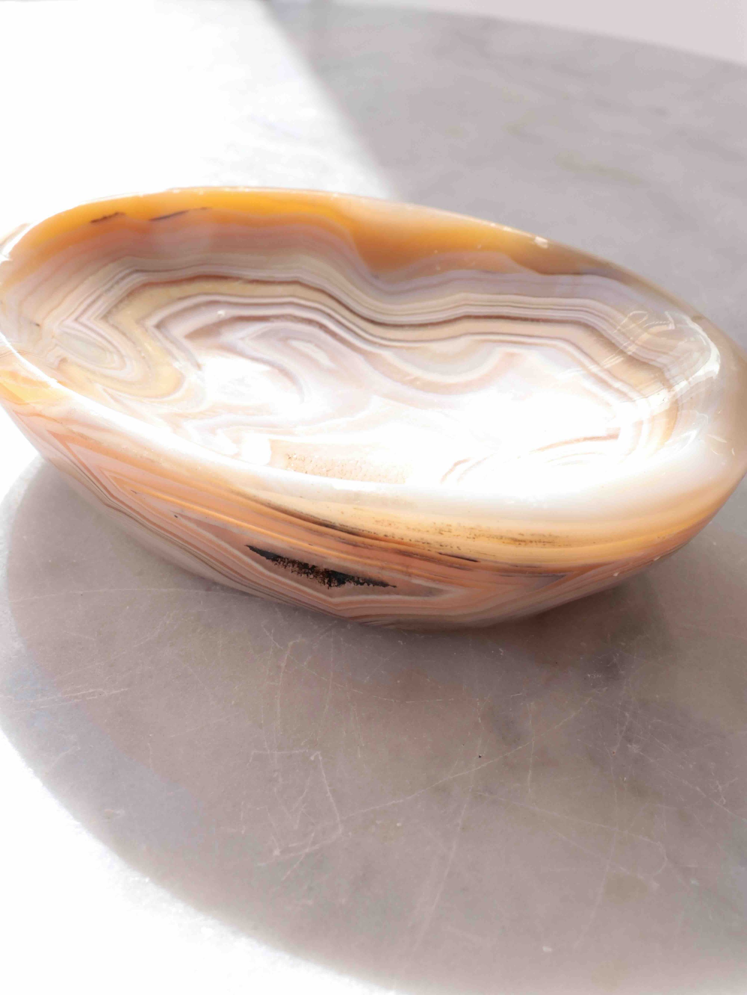 Grand vide poche en Agate - Pierre pour le Courage & la Chance - SOLYA - Lithothérapie - Cristaux, Minéraux & Bonnes énergies - Bruxelles - Uccle - Magasin de lithothérapie en Belgique