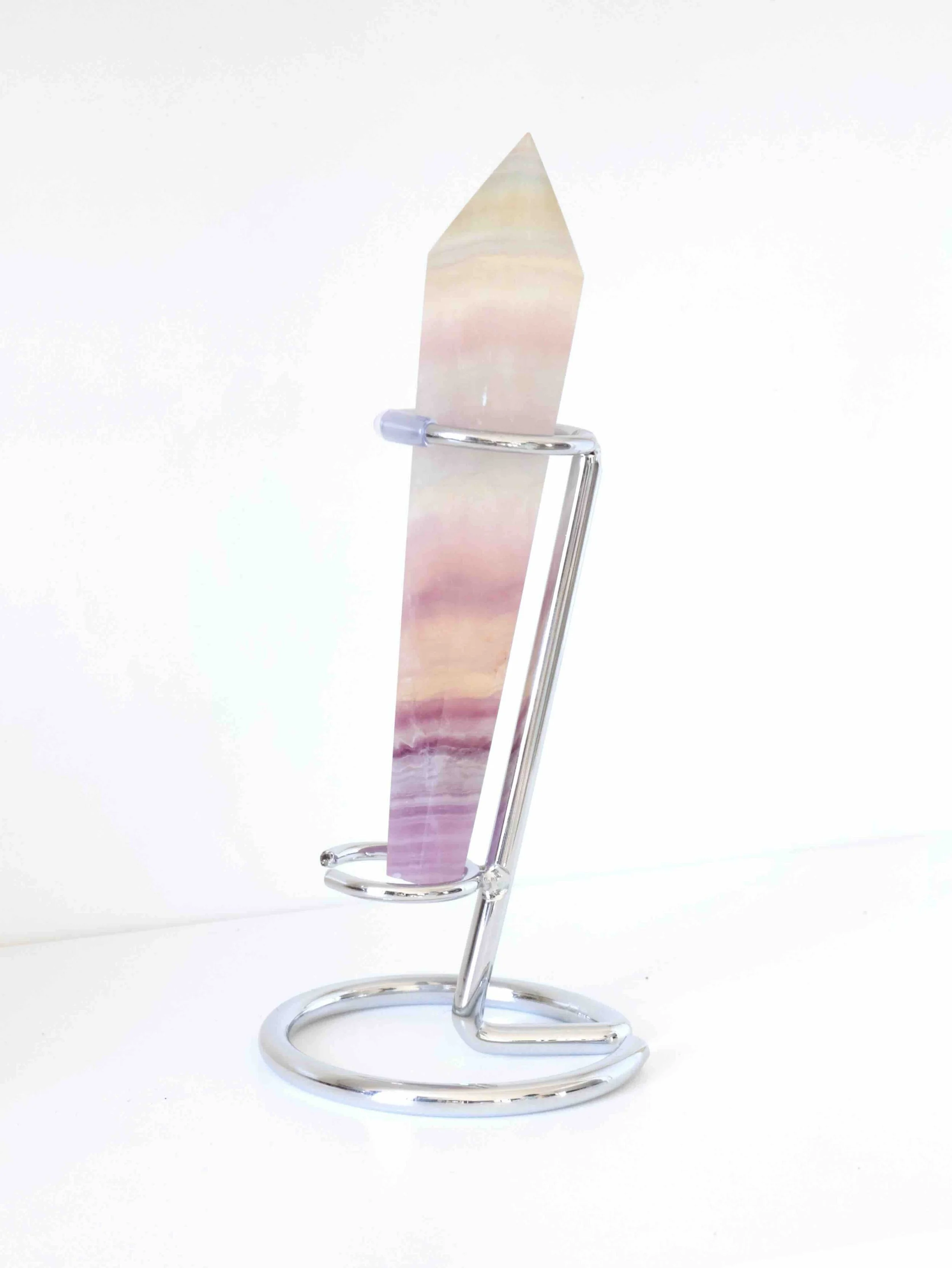 2 - Sceptre de Fluorite multicolore - Pierre pour se détendre & se reconnecter à son savoir - SOLYA - Eshop de lithothérapie - Magasin de pierres éthiques & naturelles en Belgique