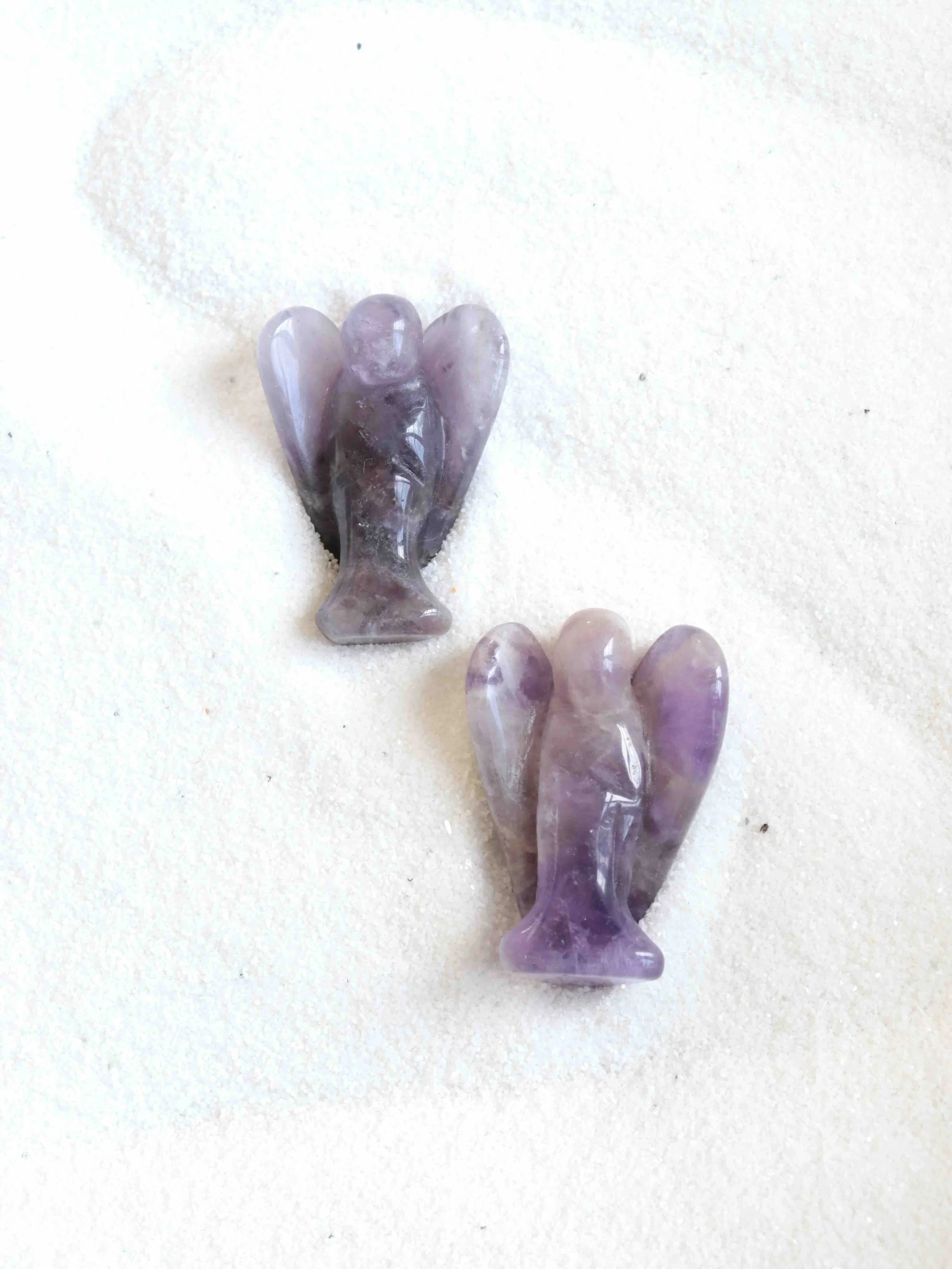 Petit Ange en Améthyste - Pierre pour se détendre & se reconnecter - SOLYA - Eshop de lithothérapie - Magasin de pierres éthiques & naturelles en Belgique - Bijoux, cristaux & minéraux.jpeg