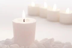 burning-votif-de-bougie-14359386.jpg