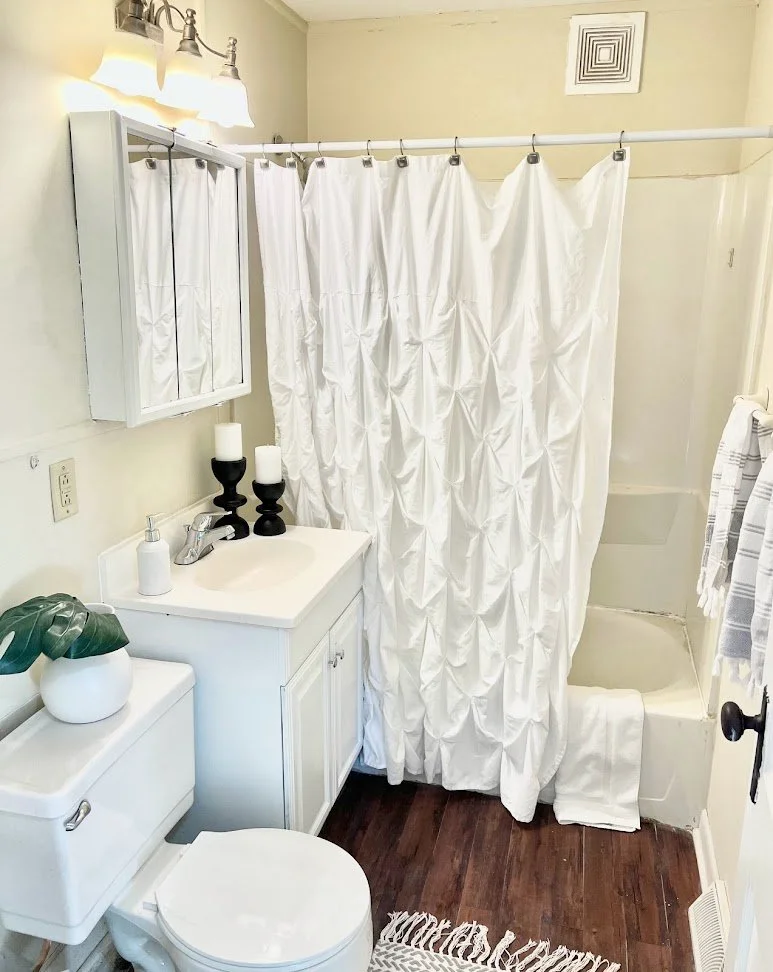 Bathroom 2 West Sixth.jpg