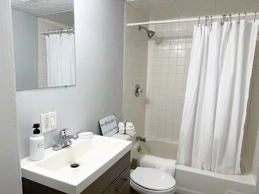 06d7b3e535f048866295fe90224835336ad911e8-2.jpeg