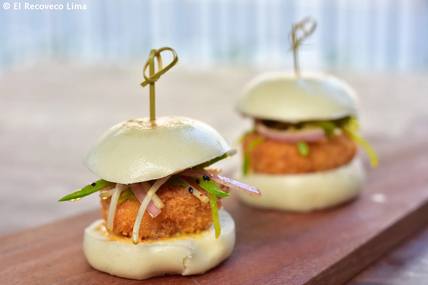El_Recoveco_Lima_Gastronomía_Café-de-Lima_min-pao-croqueta-mariscos.jpg