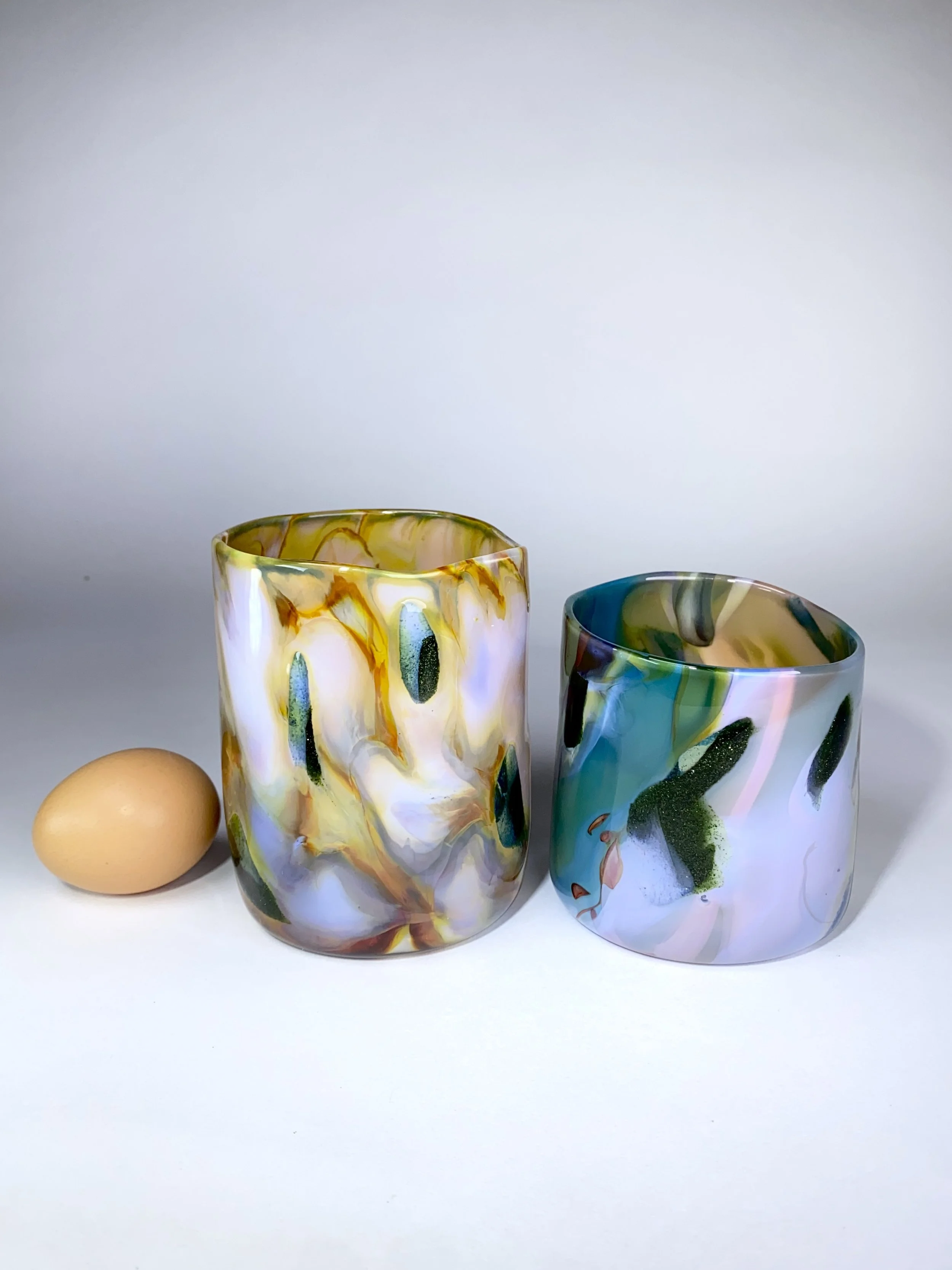 #65  Two Cups wiht Dark Green Glitter