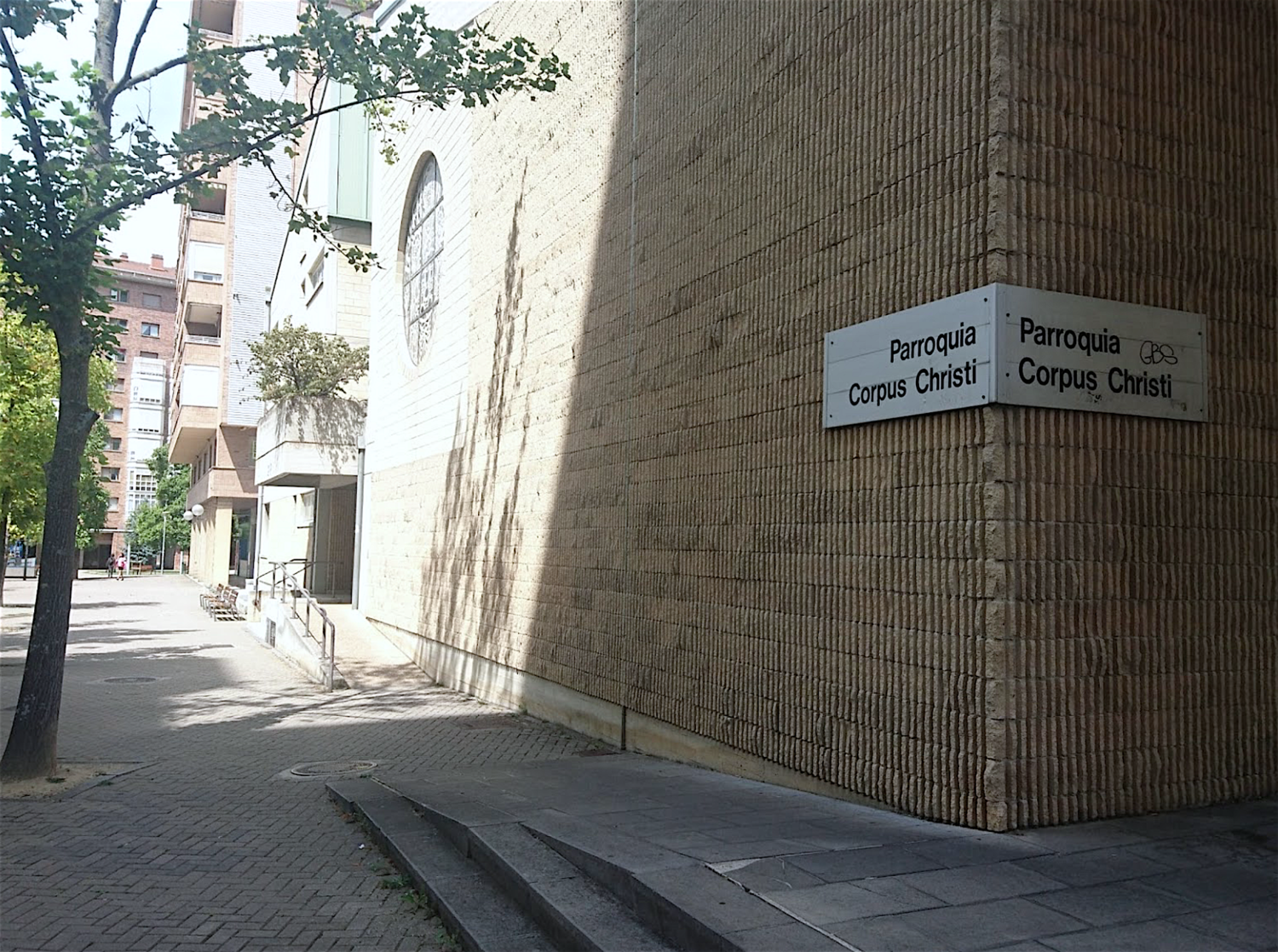 Parroquia de Corpus Christi en Pamplona , una de las sedes elegidas por el artista para desarrollar el proyecto Amén .