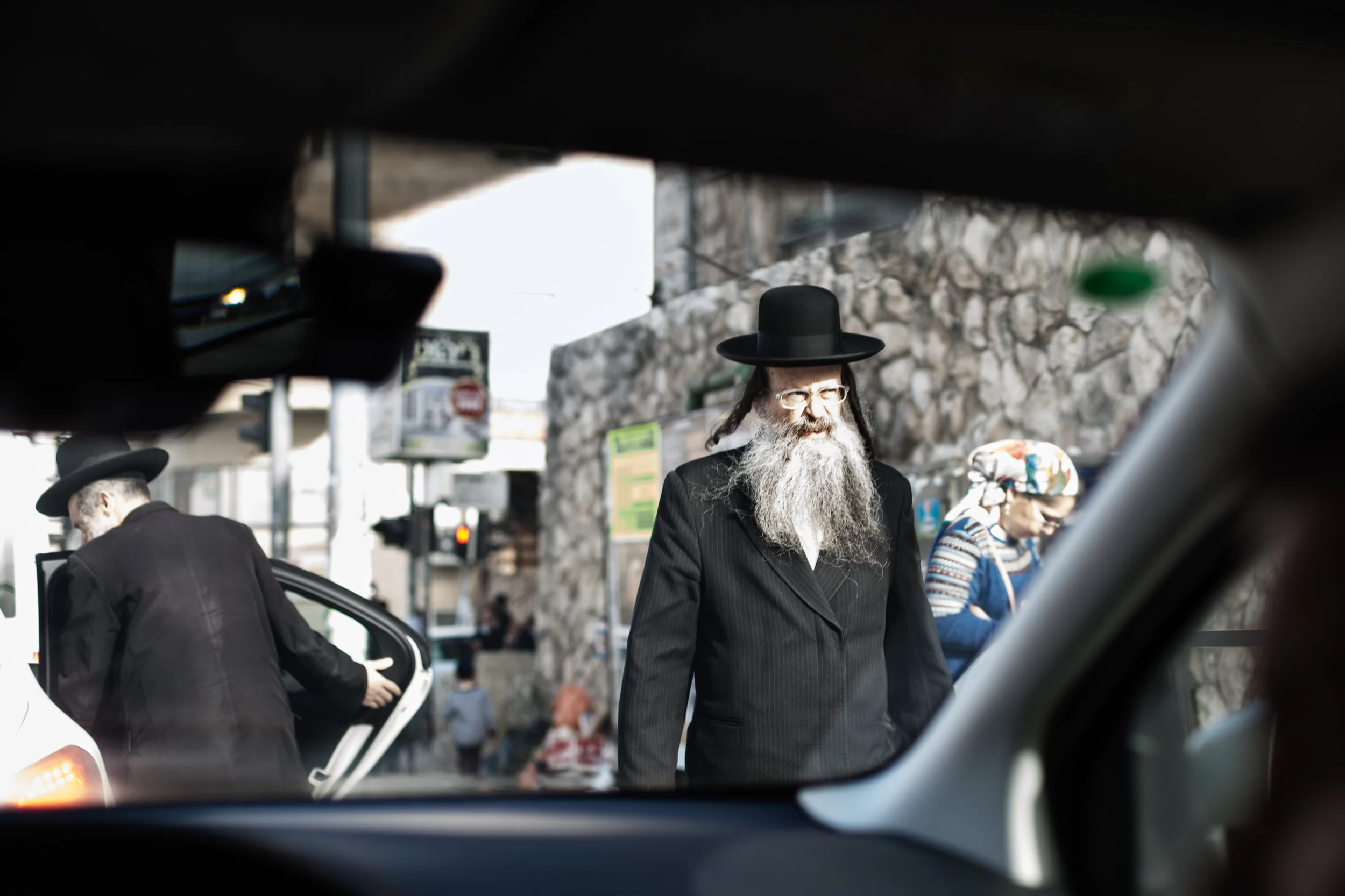 Imágenes documentales del proyecto La Vergüenza del artista Abel Azcona.