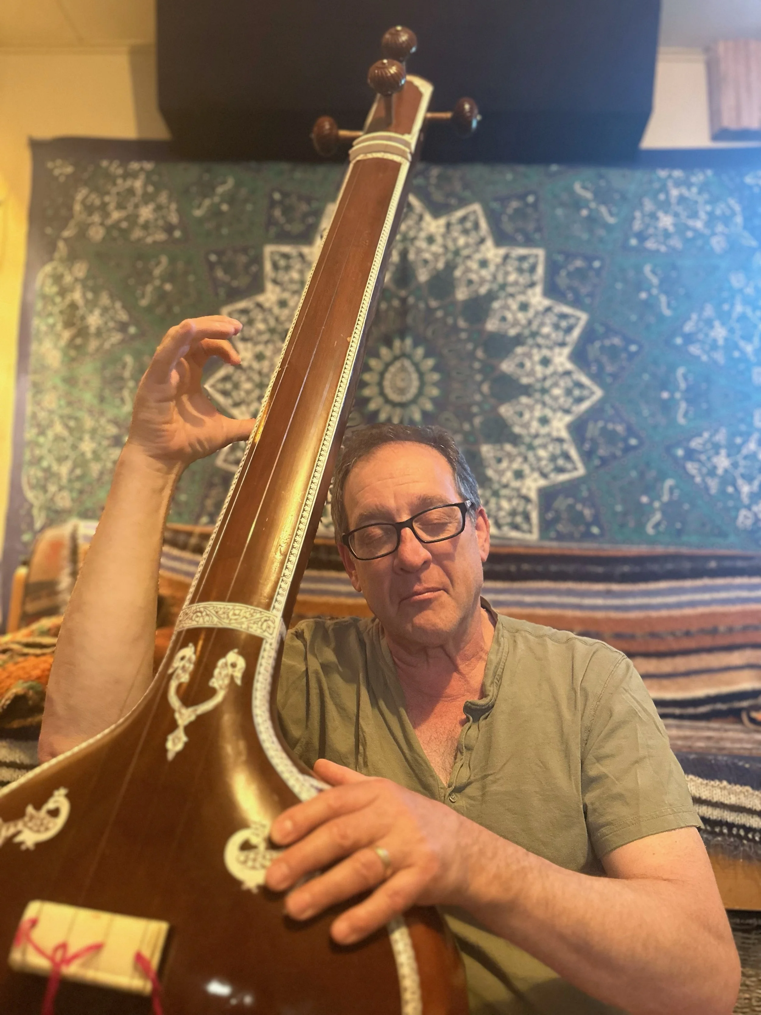 Mark Fenster &amp; Claude Laflamme Unveil “Reflections,” a Calming New Age Meditation on Light and Love