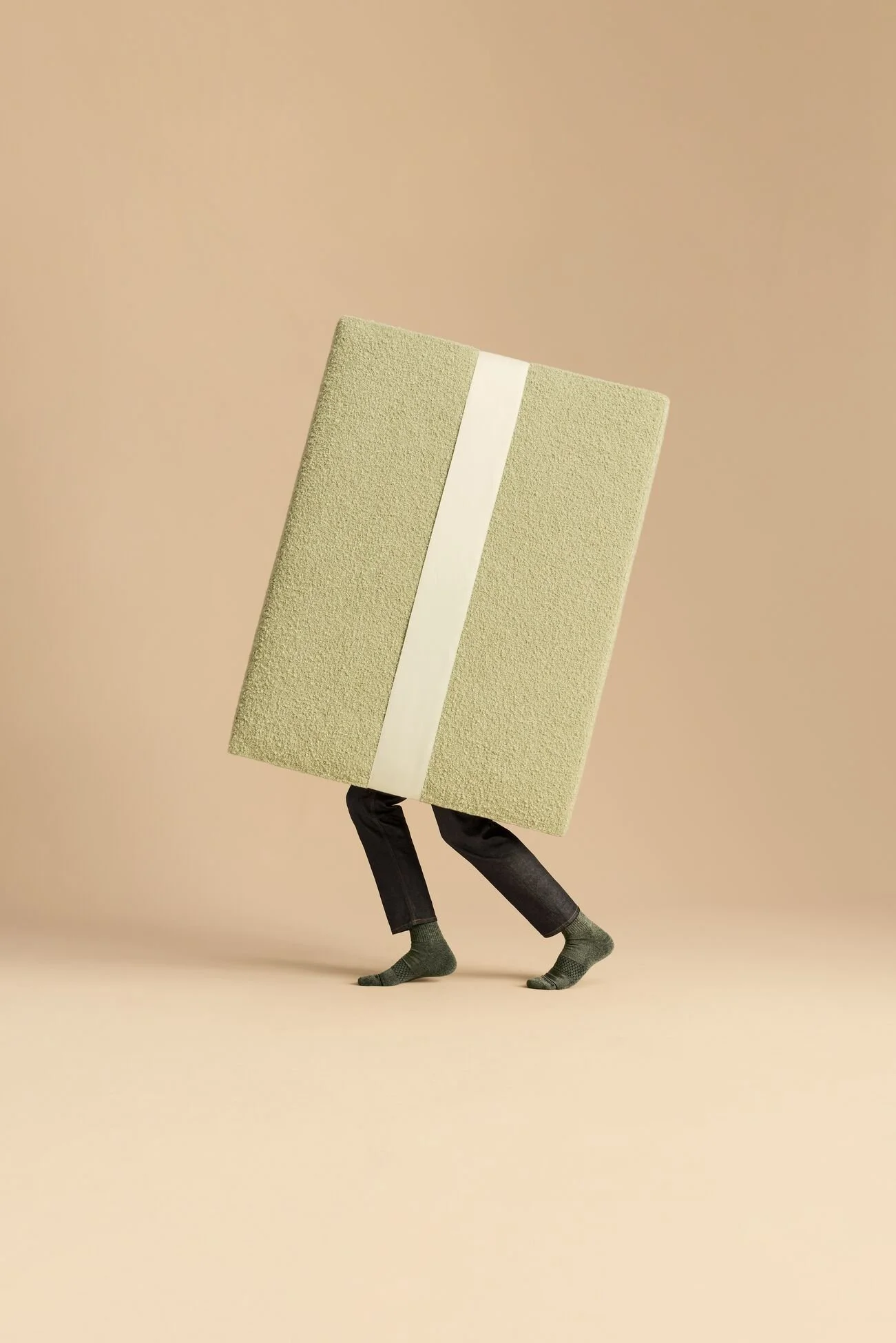 JPG_alt-HO25_EDITORIAL_15_M_MERINO_CALF.jpg