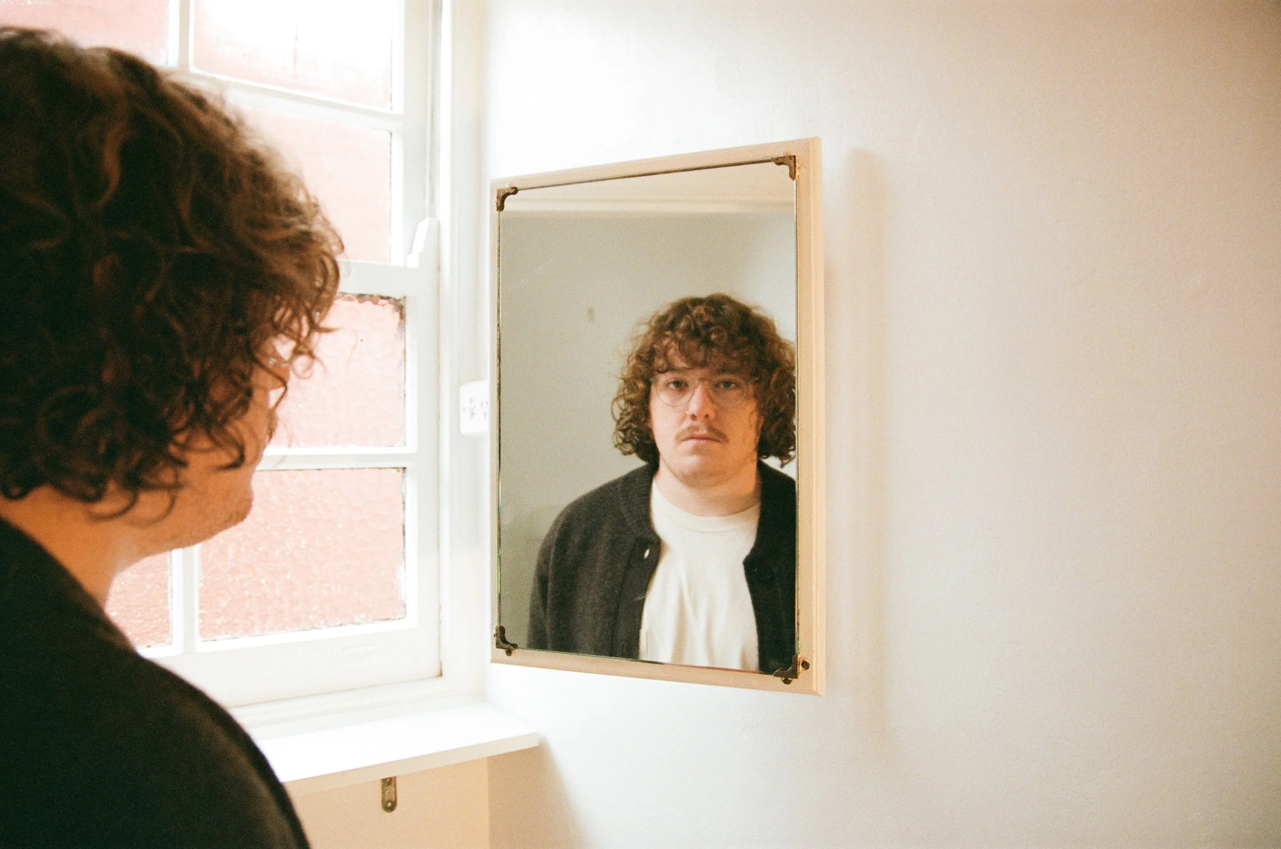 Connor Callahan at The Retreat Hotel Brunswick w/ Erica Avenue + Tooley