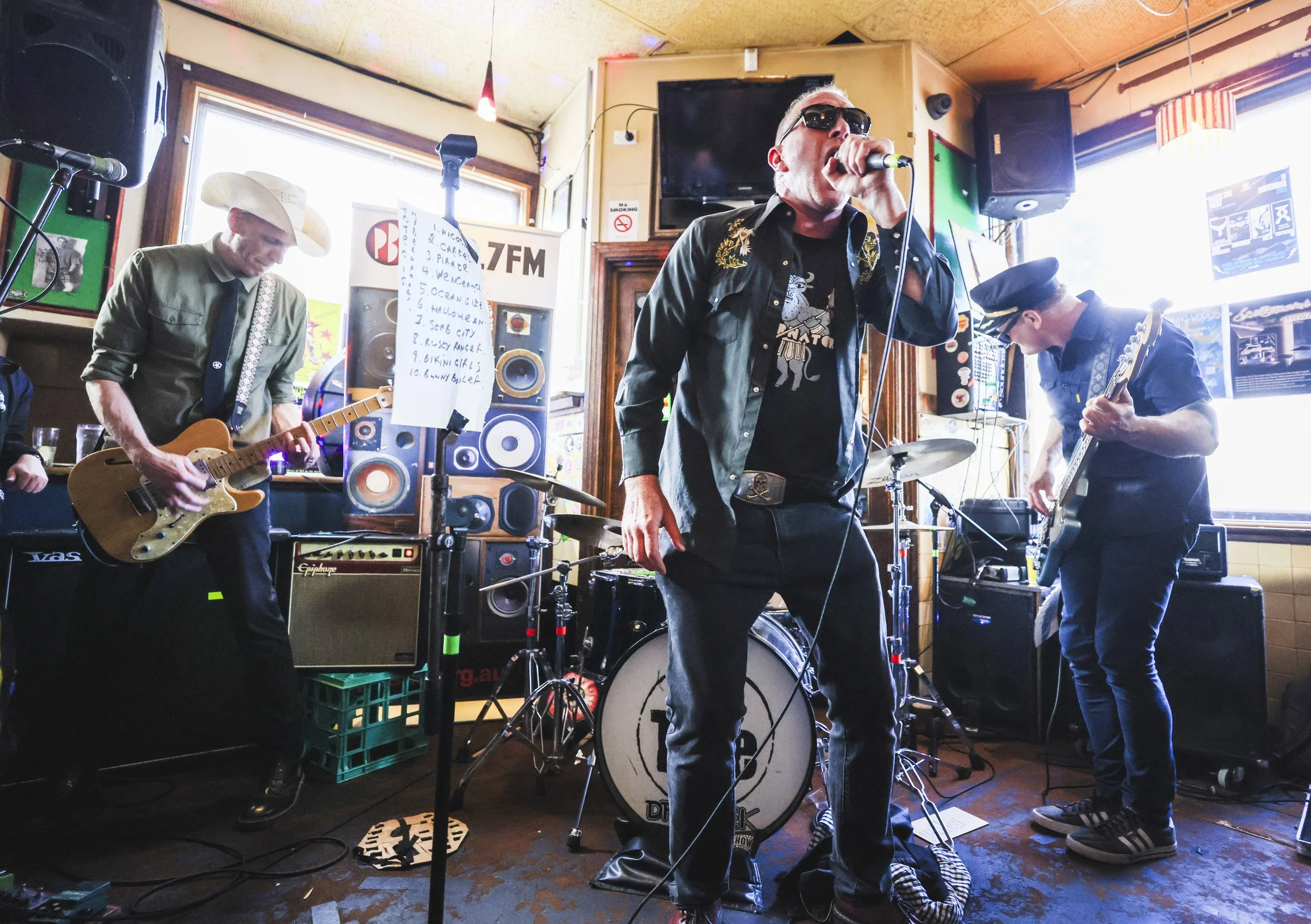 The Hybernators with Nah and The Plutonics