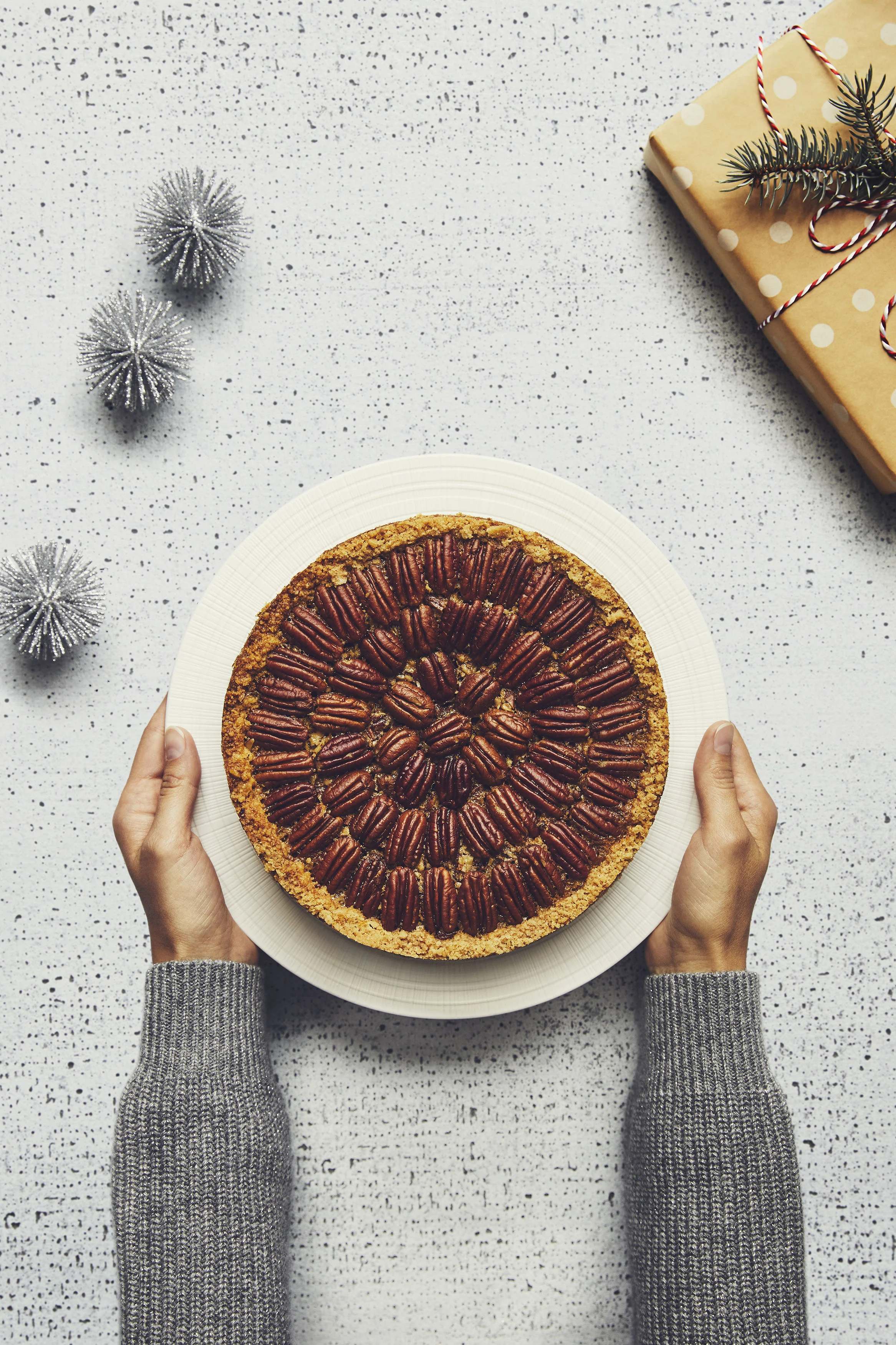 Maple_Pecan_pie_Metro_CarolDudar_MaudeChavin_Toronto_Food_styling.jpg