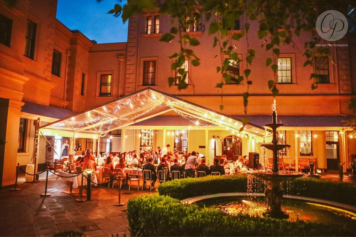 Don&rsquo;t let the weather hinder your Friday night knockoffs! The Treasury 1860 winter marquee has you covered!! Just in time for the June Long Weekend.
Settle back with a mulled wine under the stars, with heaters, rugs, and the beautiful courtyard