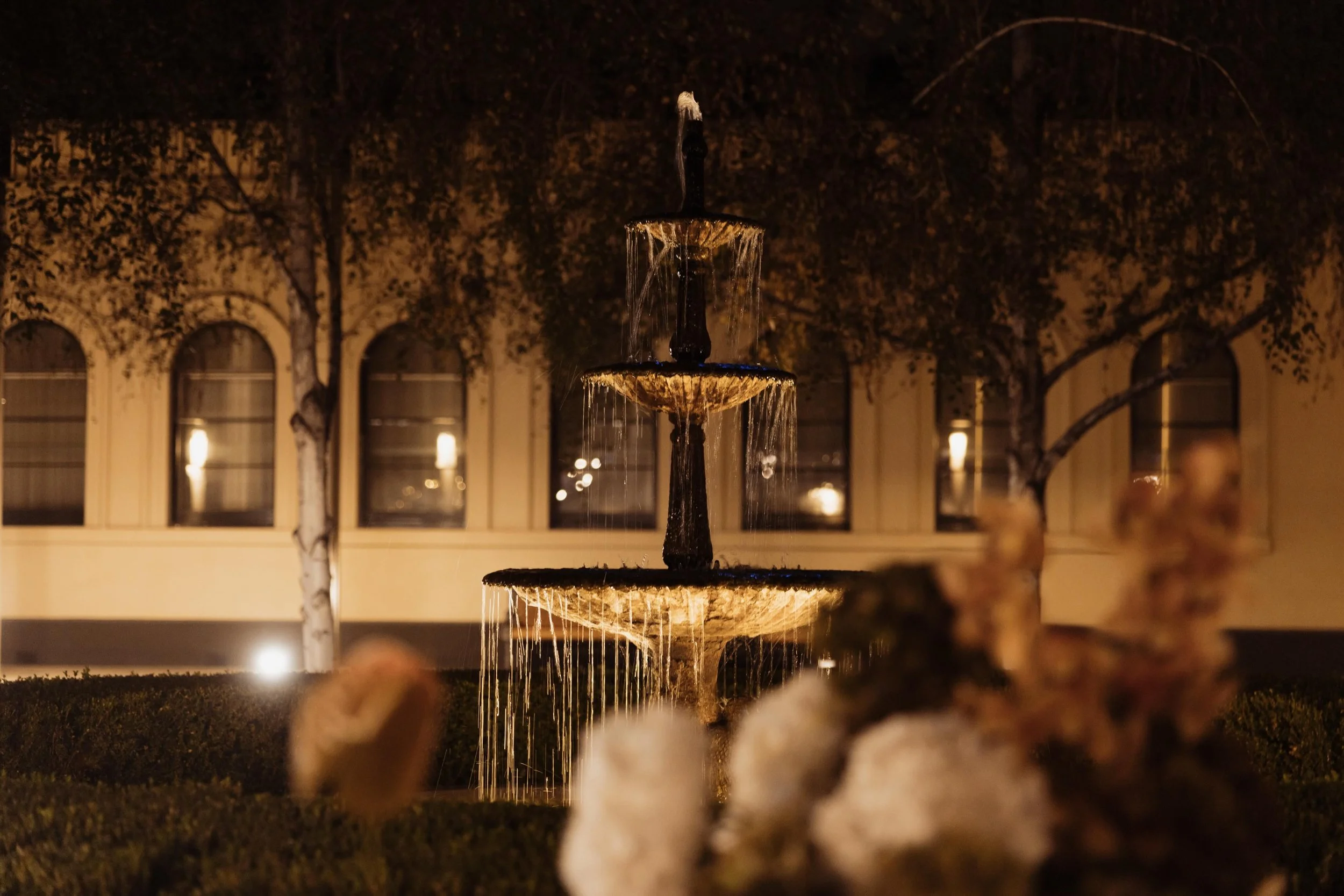 Romantic evenings in the Treasury 1860 courtyard 🥰 

📸 @kateoliviaweddings 

#adelaide #adelaideweddings #weddingvenue #adelaideloves #adelaiderestaurants
