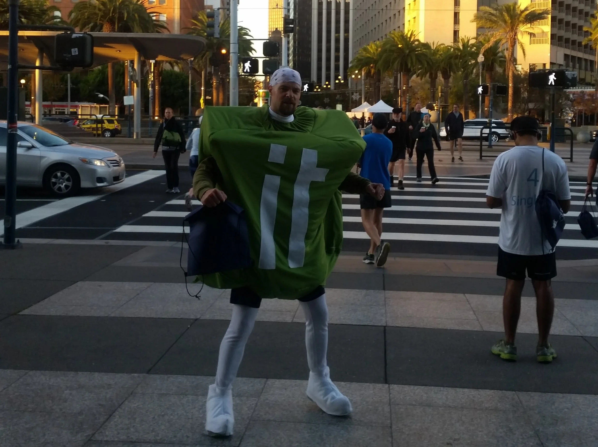 Justin Barss as NiMMY on the pre-Dreamforce run! Go, NiMMY, go! 