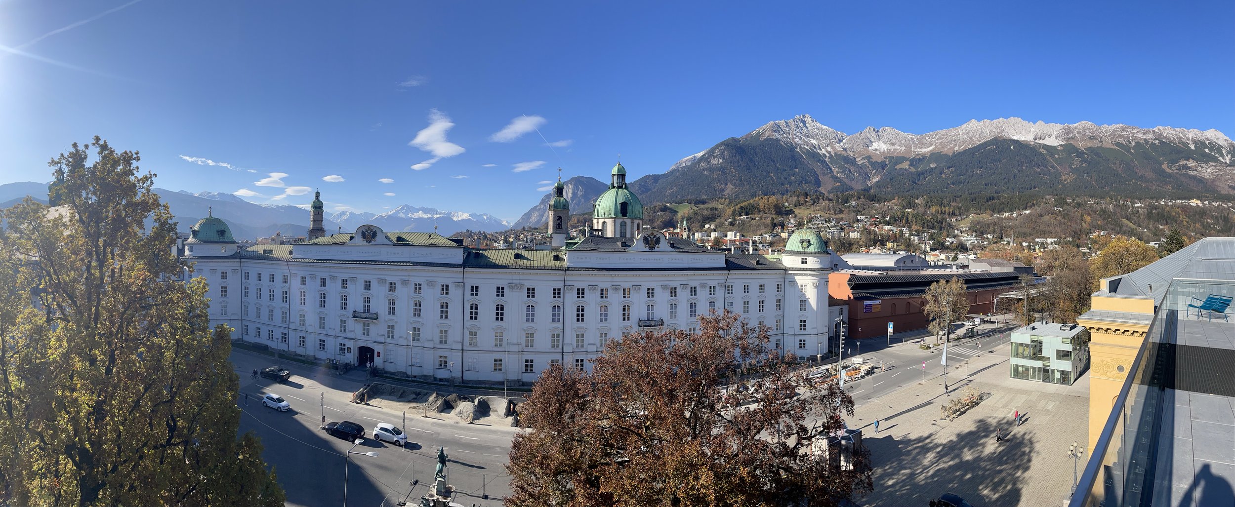  Panoramablick von der Dachterrasse des Instituts für Musikwissenschaft der Universität Innsbruck 