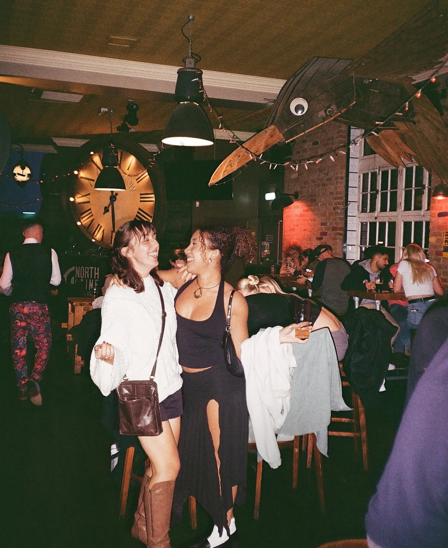 🪐🌟💖

Brightons most iconic quiz &amp; quiz master @quizzy_with_izzy return tonight offering up a shot at tonights &pound;600 jackpot 🎰 Why not you! 

Things kick off at 7:30 ✍️ Walk ins are always welcome but we recommend booking to secure your t