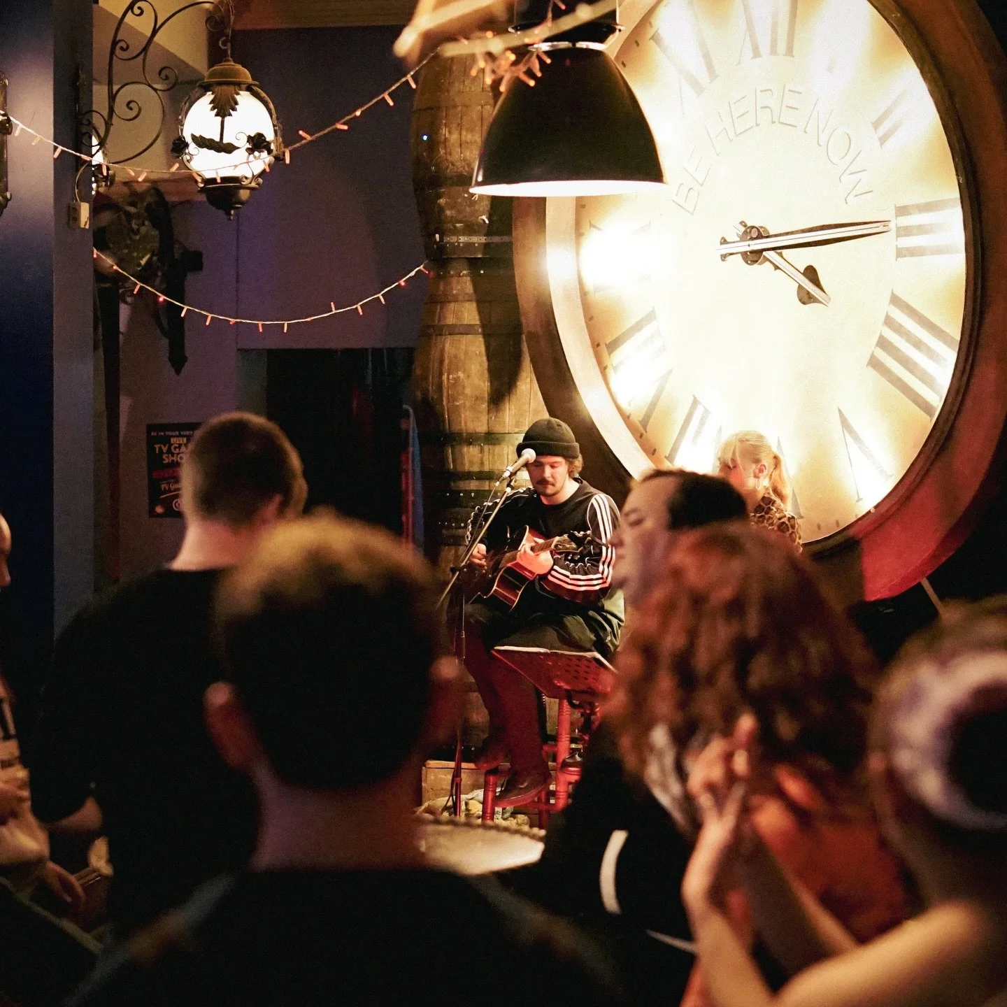 Happy New Year! ❤️&zwj;🔥

Feeling a bit tender today?
Come by for our open mic and ease into the year with some chilled live music, good vibes and a relaxed pint or two 

7-11pm 🎤
For more info on any events head to northlaine.pub