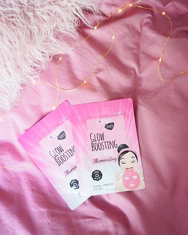 Glowing, dewy skin yes pls. Our glow boosting sheet mask is enriched with hydrating baobab oil, which is known for its excellent moisturizing and cell rejuvenating properties. Leaves your skin glowing and refreshed👸🏻☁️🌈🦄✨