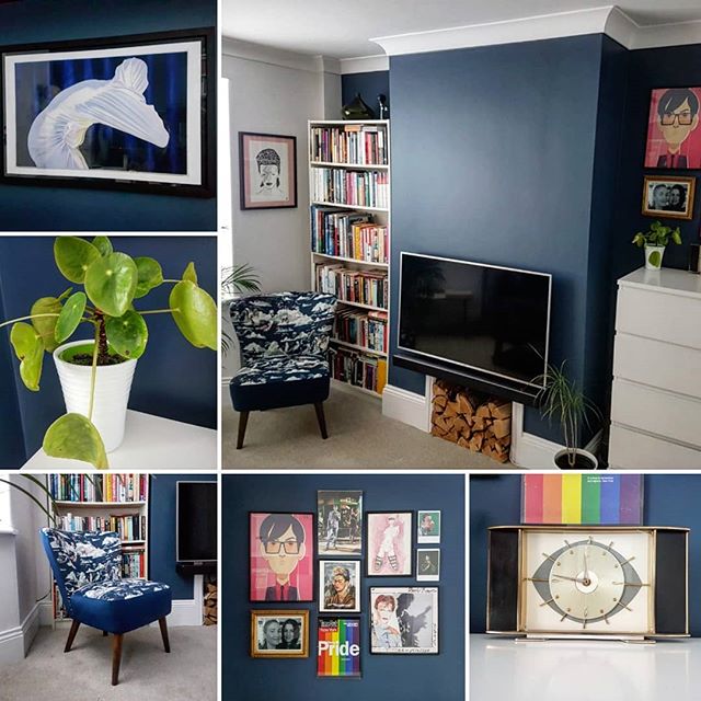 Decoration of lounge in @farrowandball skiffkey blue and wevet. Thanks @cjsartist for the print of your brilliant painting, it's found a home finally!
.
.
#interiordesign #interiors #paintinganddecorating #interiorstyling #darkblue #homedecor #womeni