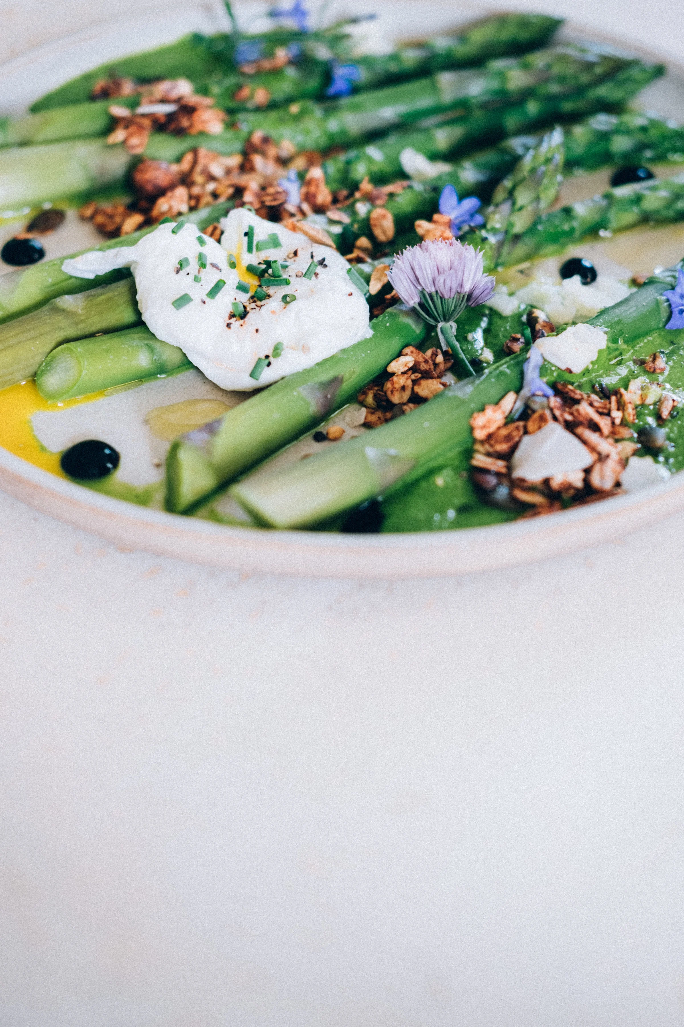 GREEN ASPARGUS & RAW GREEN SALSA