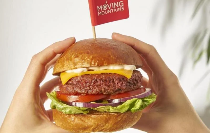 moving-mountains-burger-920x584.140929.jpg
