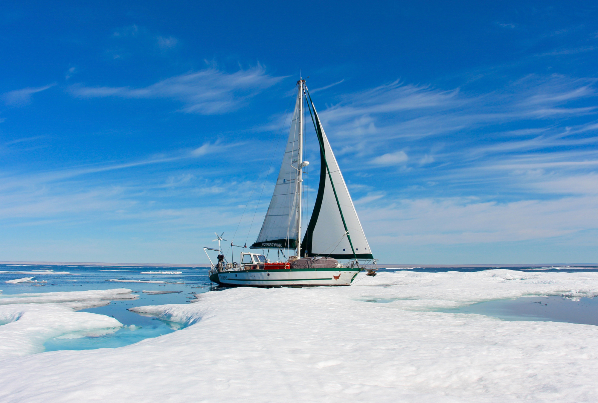 yvinec-bateau-guirec-monique.jpg
