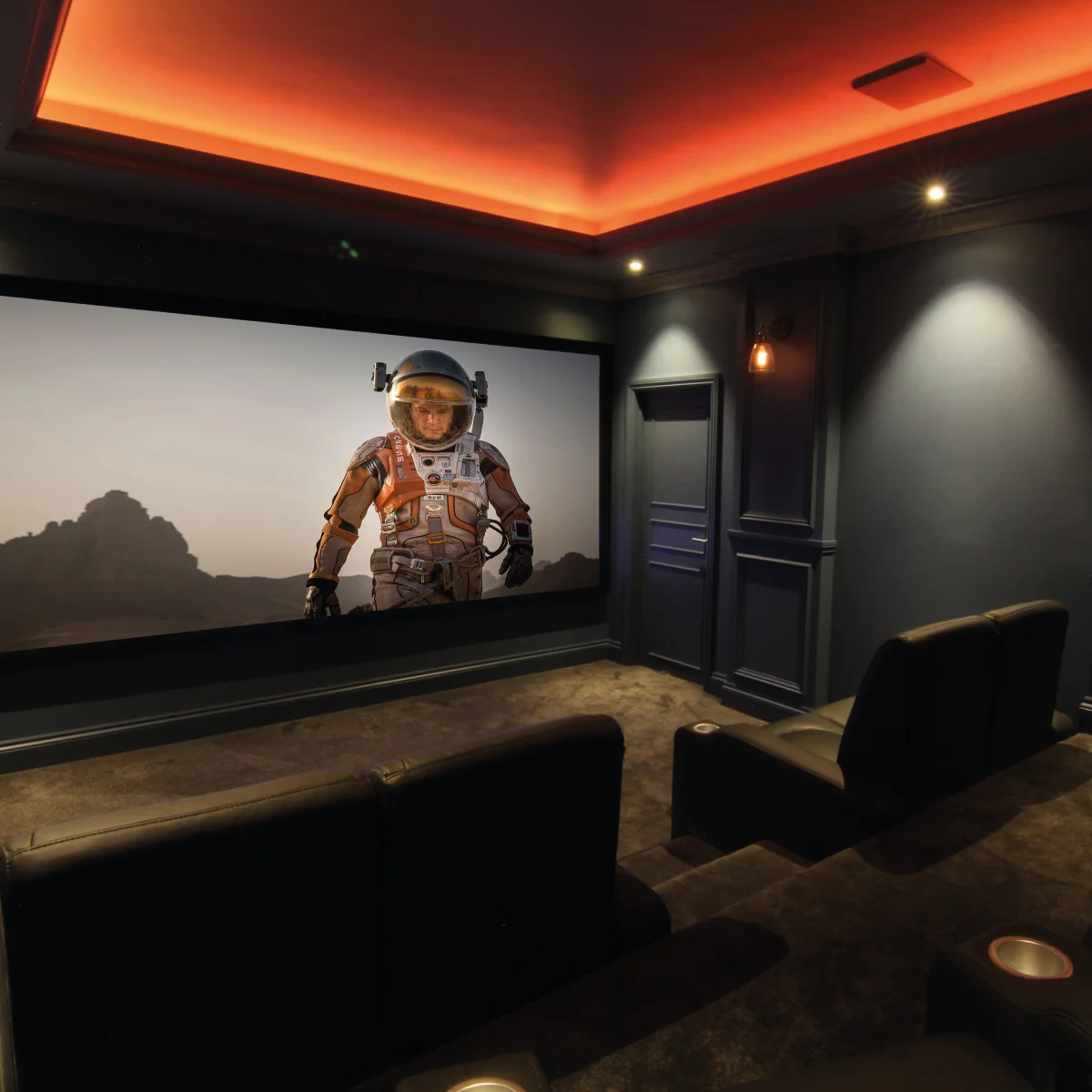 Artcoustic_Dedicated-Cinema_Bespoke-Home.jpg
