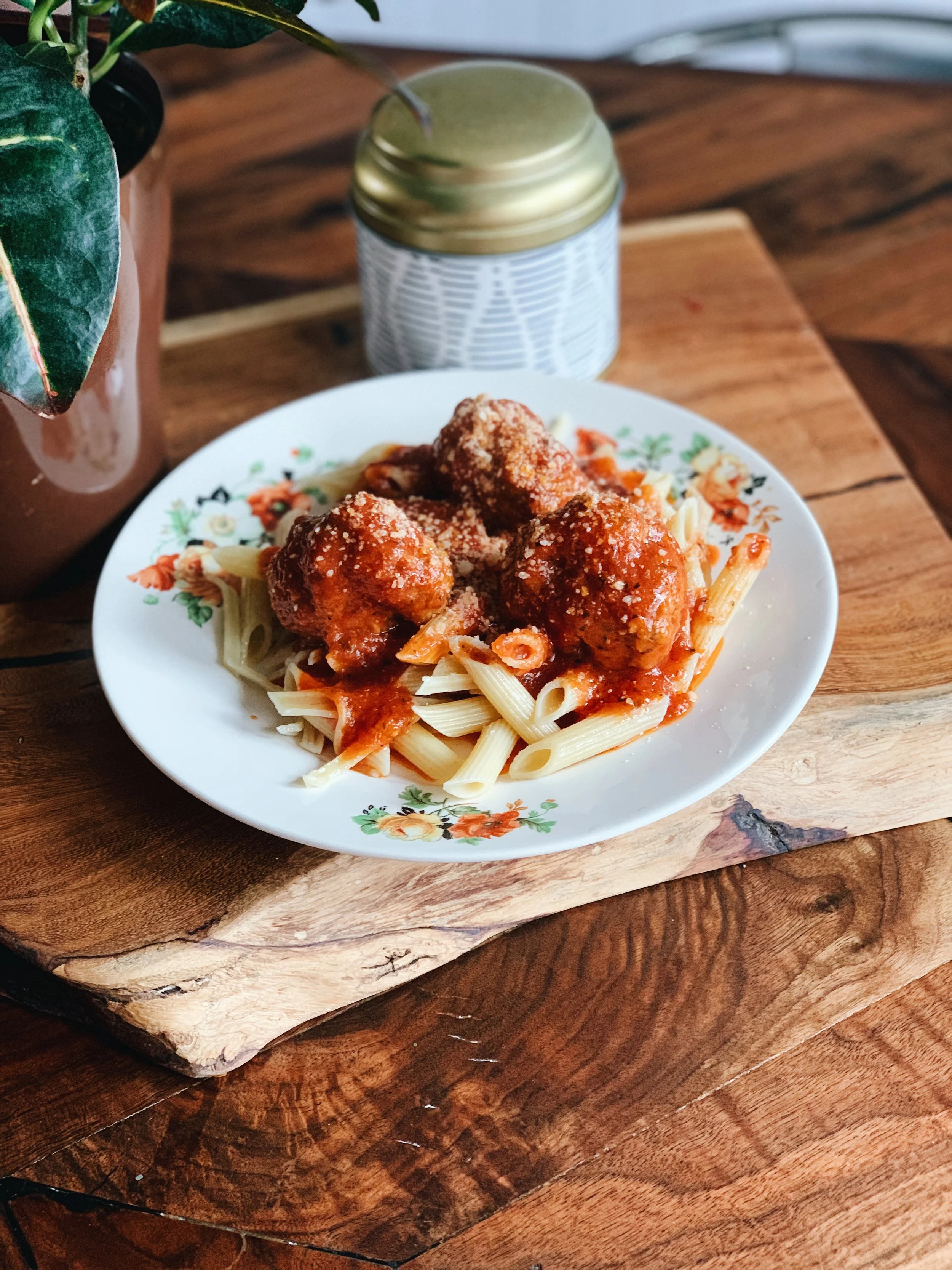 Cheesy Basil Meatballs~ground beef recipe