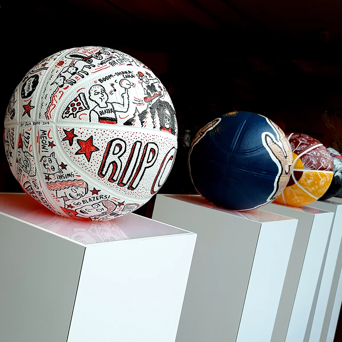 IDL Ball.jpg