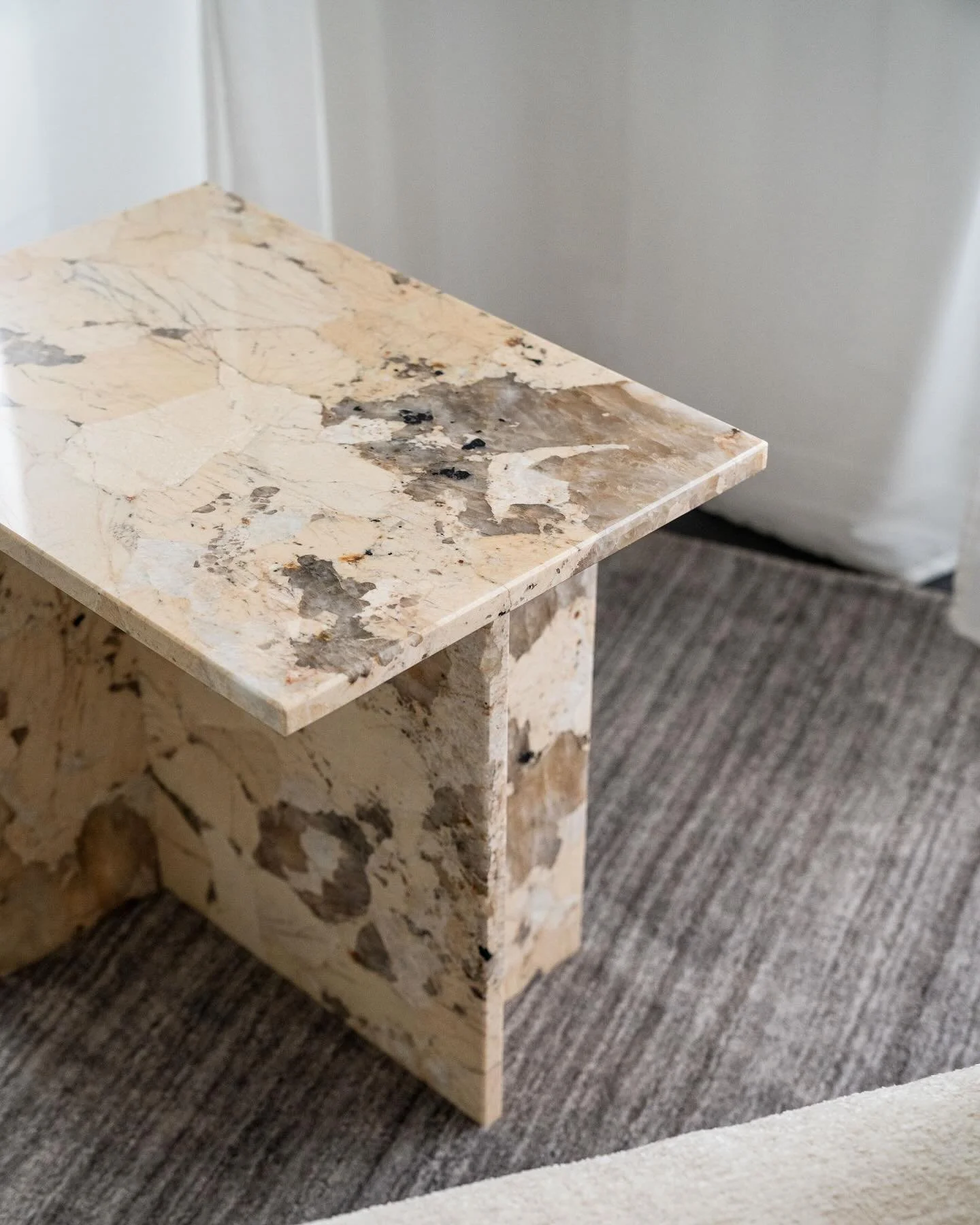 CHARIS side table Patagonia

size: 55x40cm, h:50cm 

✨ thanks to our great customers @cbdium