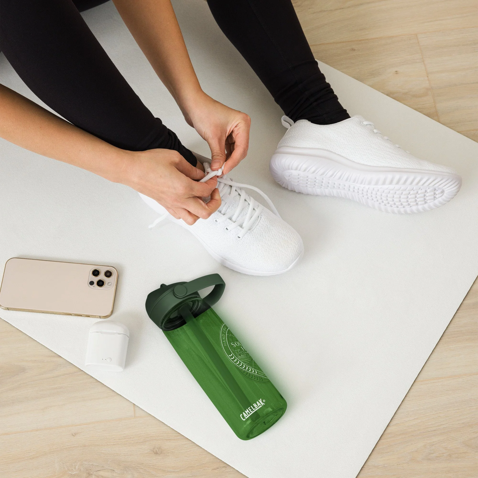 flip-straw-water-bottle-forest-green-front-687f8423d0f02.jpg