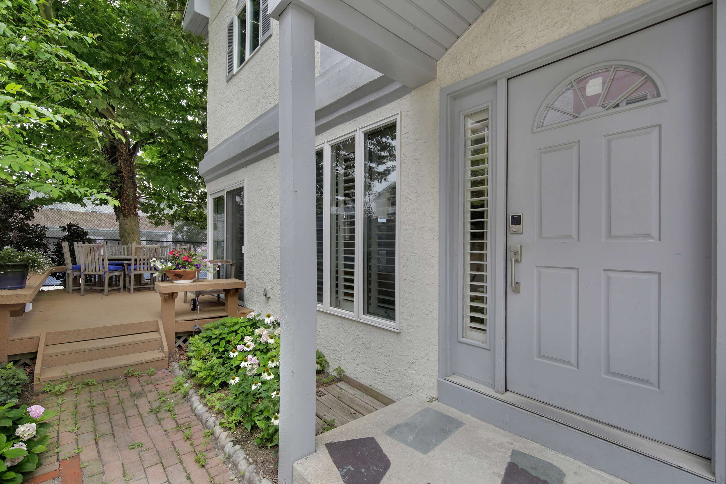 5 Seagate Court-00044.jpg