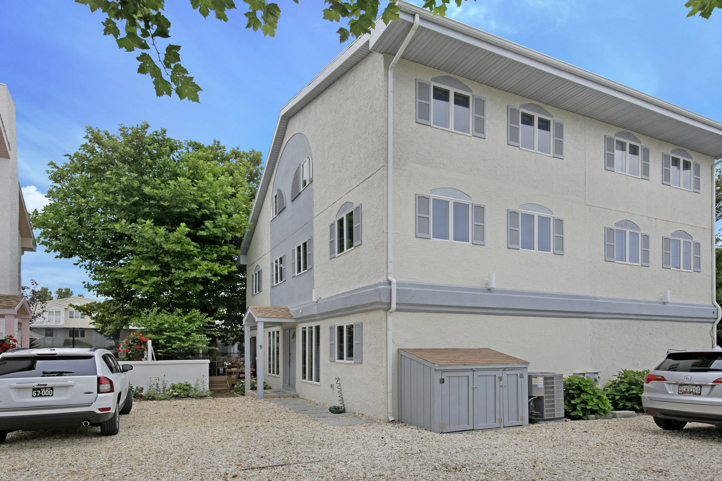 5 Seagate Court-00047.jpg