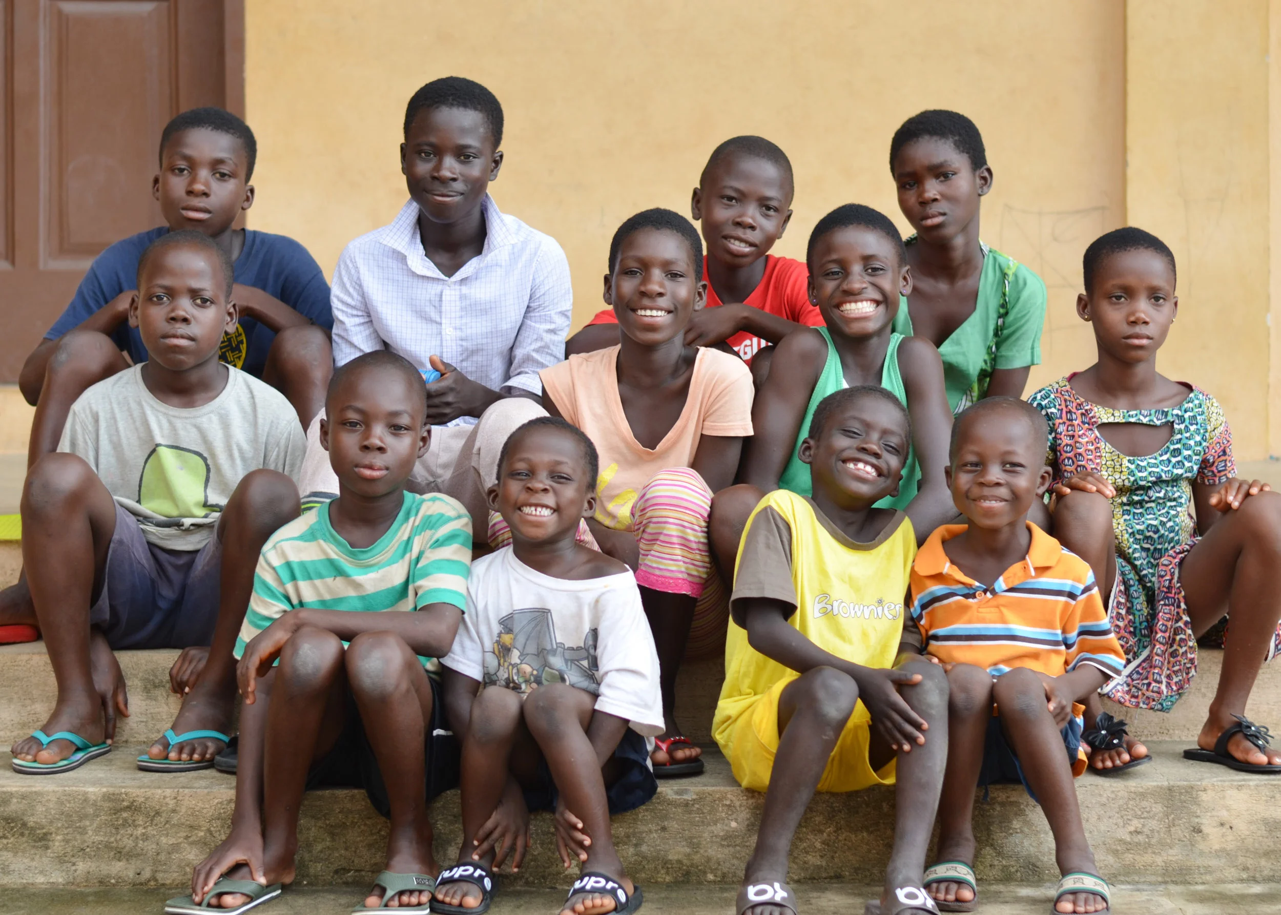 9_hundred kids.jpg