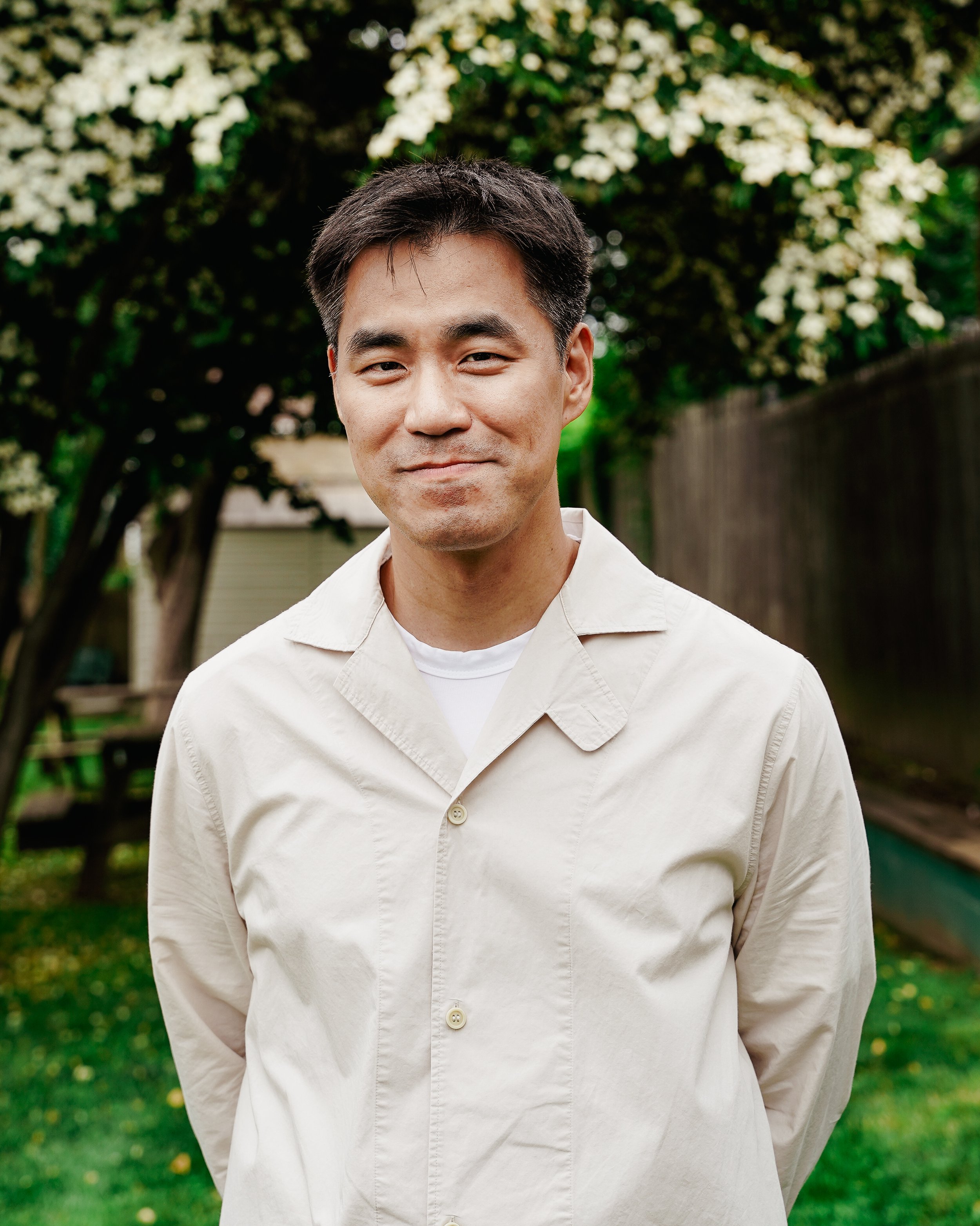 <b>GUS KIM</b>