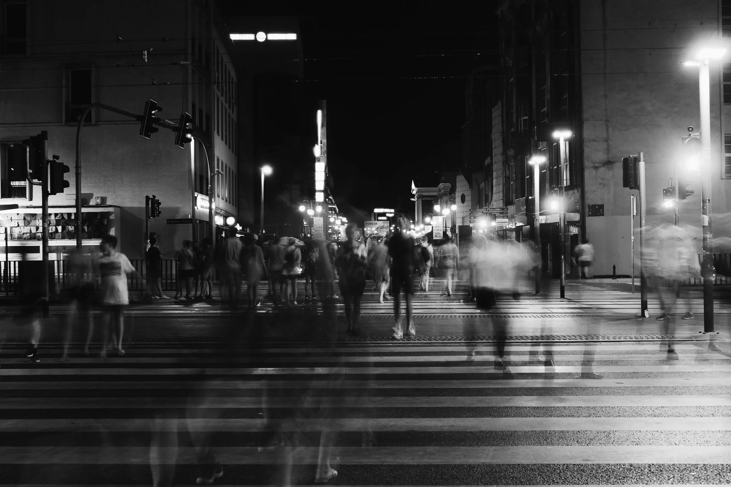 architecture-black-and-white-buildings-1309687.jpg