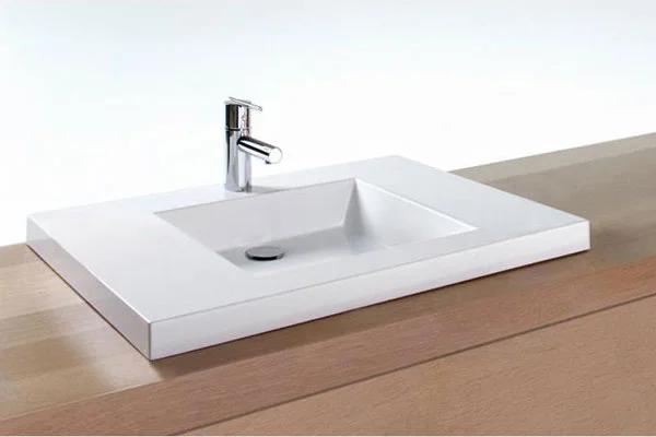 MoniqueBathShowroom.jpg