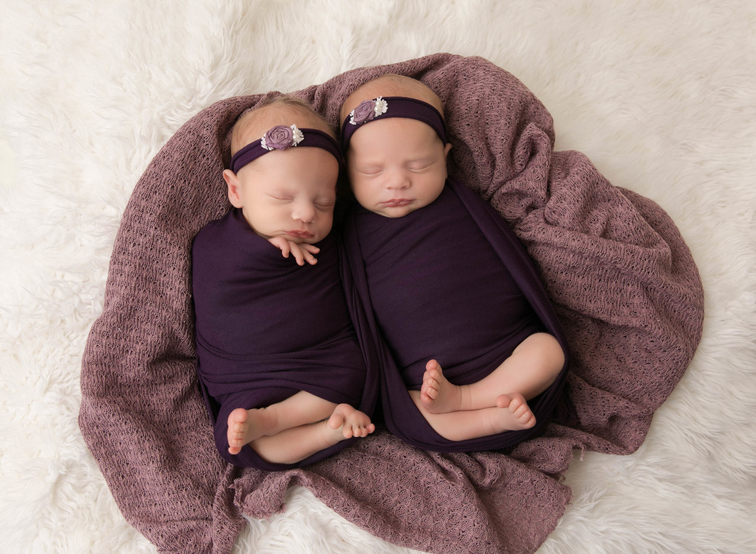 Newborn Photography | Newborn Photographer | Kawartha Lakes Photographer | Lindsay Photographer | Lindsay Ontario Photographer | Kawartha Lakes Photographer | Kawartha Lakes Favourite Photographer | Readers Choice Awards | Morgan Bress Photography | Twins | Twin Newborn Session | Multiple Births