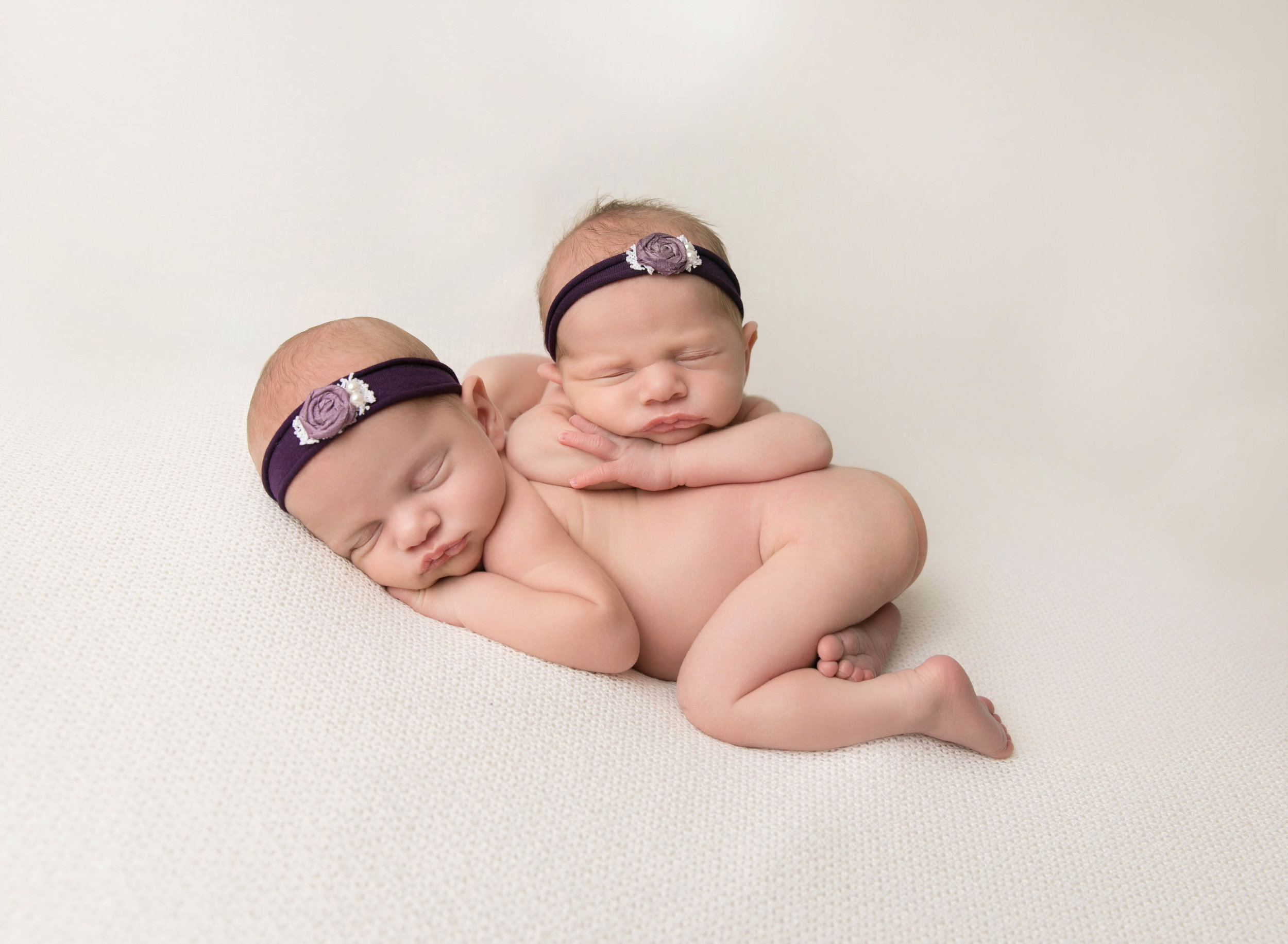 Newborn Photography | Newborn Photographer | Kawartha Lakes Photographer | Lindsay Photographer | Lindsay Ontario Photographer | Kawartha Lakes Photographer | Kawartha Lakes Favourite Photographer | Readers Choice Awards | Morgan Bress Photography | Twins | Twin Newborn Session | Multiple Births