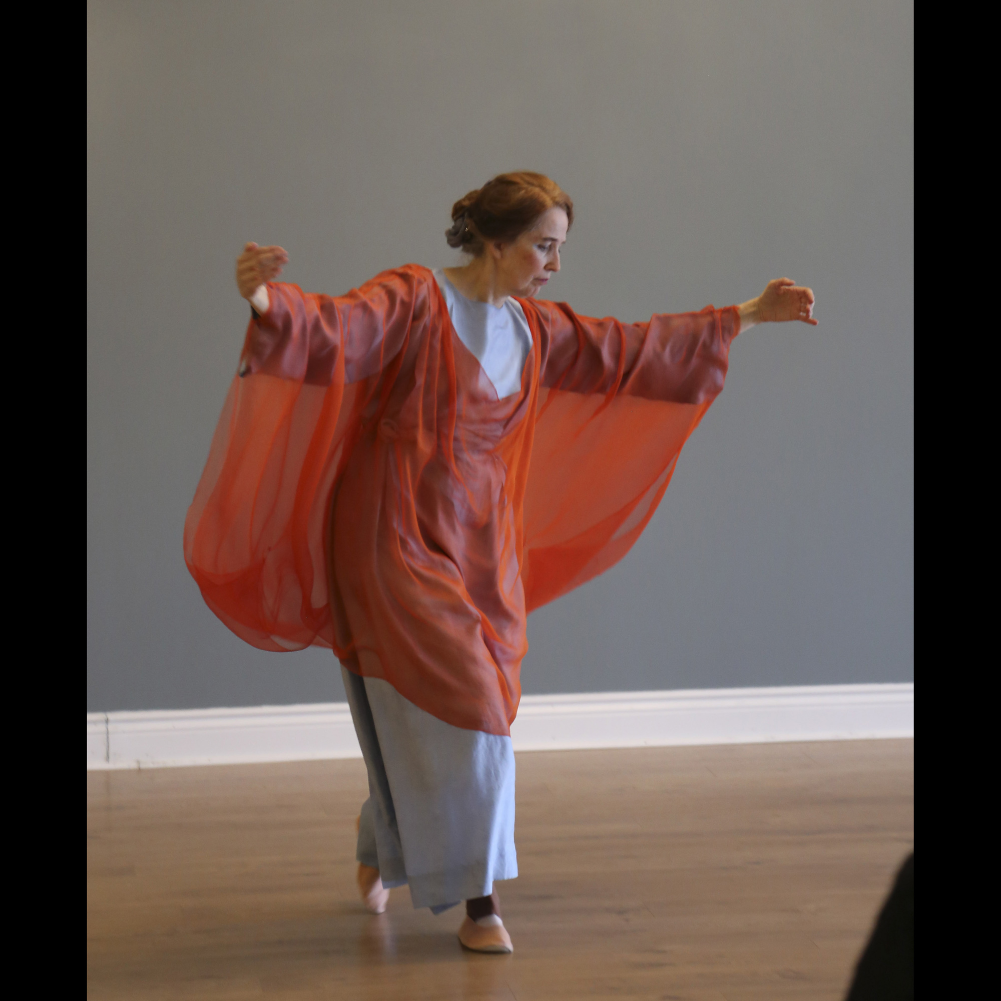 Eurythmy Easter 2018-7474.jpg